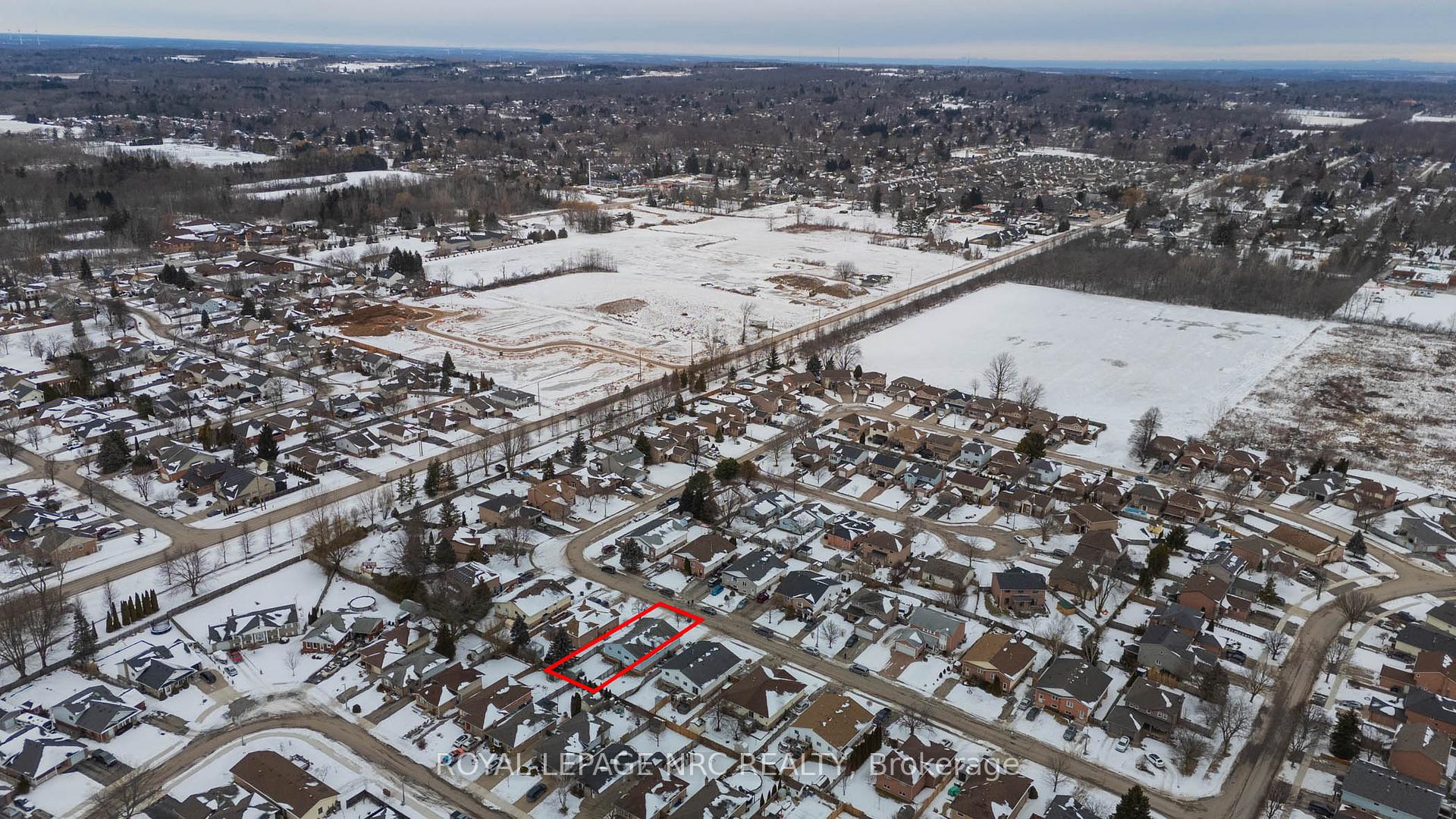 Photo 37 of 29 Briarsdale Crescent, Welland, N. Welland — HOMEH
