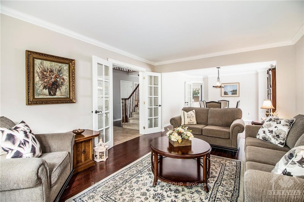 Photo 6 of 807 Brissac Way, Ottawa, Fallingbrook/Ridgemount — HOMEH