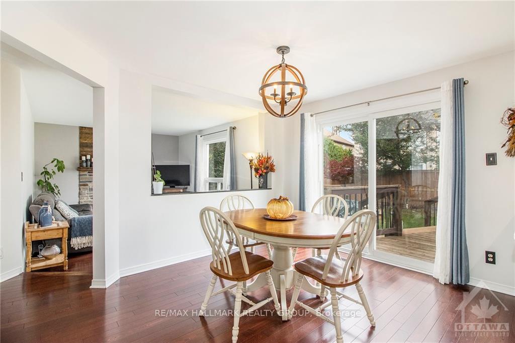 Photo 13 of 807 Brissac Way, Ottawa, Fallingbrook/Ridgemount — HOMEH
