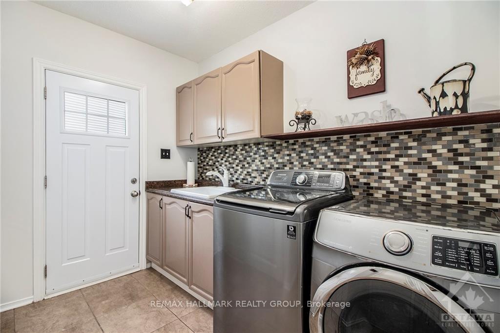 Photo 16 of 807 Brissac Way, Ottawa, Fallingbrook/Ridgemount — HOMEH