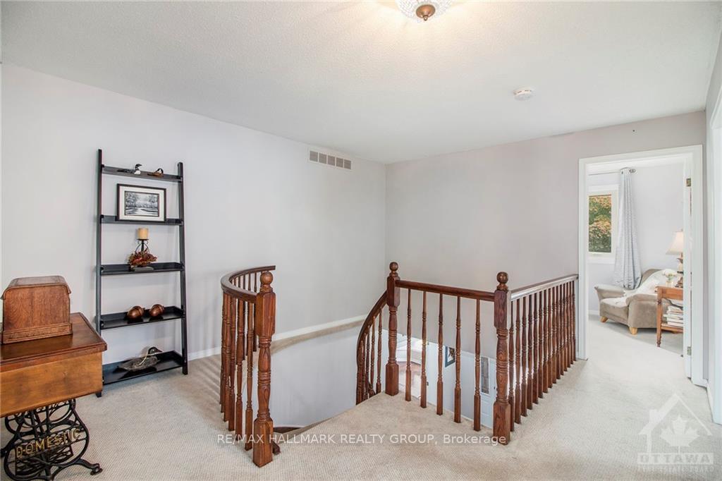 Photo 18 of 807 Brissac Way, Ottawa, Fallingbrook/Ridgemount — HOMEH