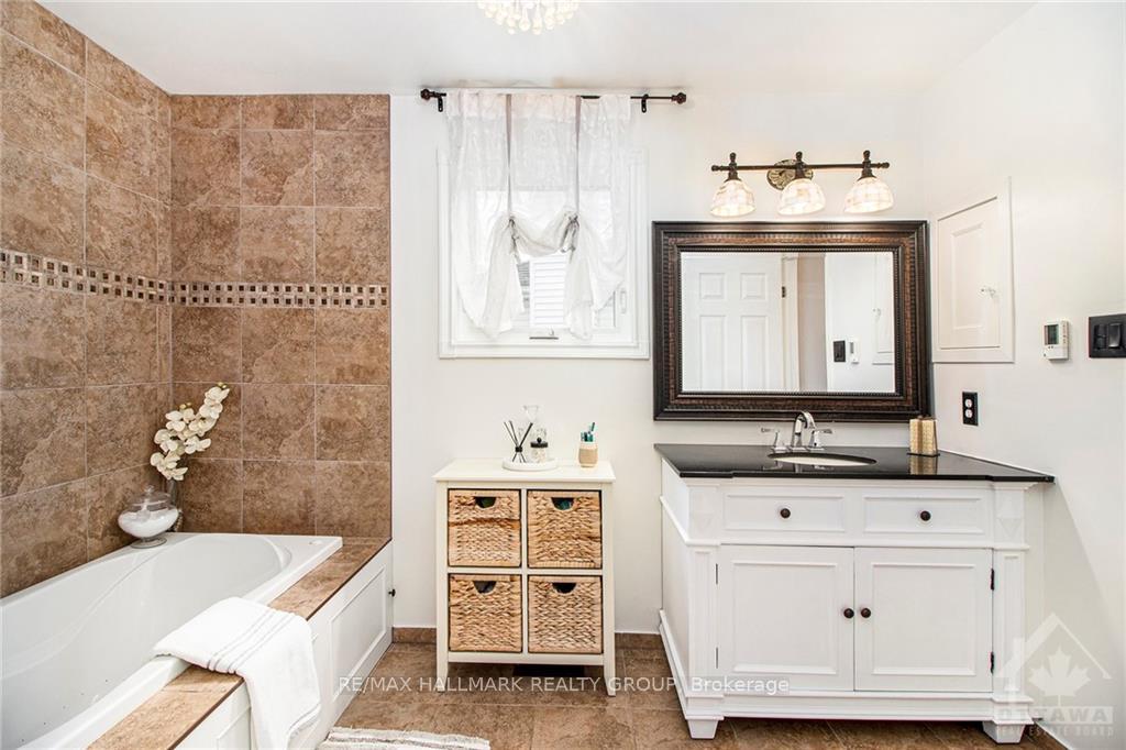 Photo 21 of 807 Brissac Way, Ottawa, Fallingbrook/Ridgemount — HOMEH