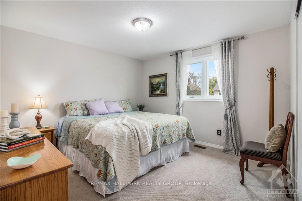 Photo 24 of 807 Brissac Way, Ottawa, Fallingbrook/Ridgemount — HOMEH