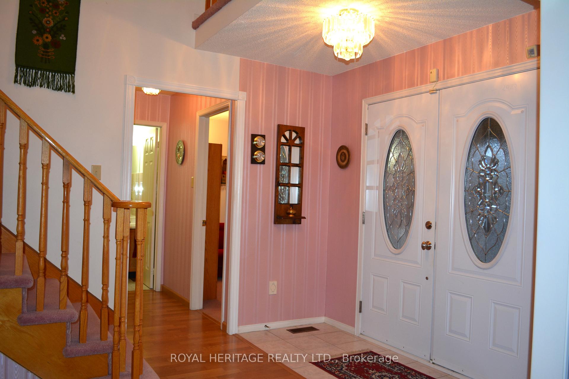Photo 2 of 137 Kirby Crescent, Whitby, Blue Grass Meadows — HOMEH