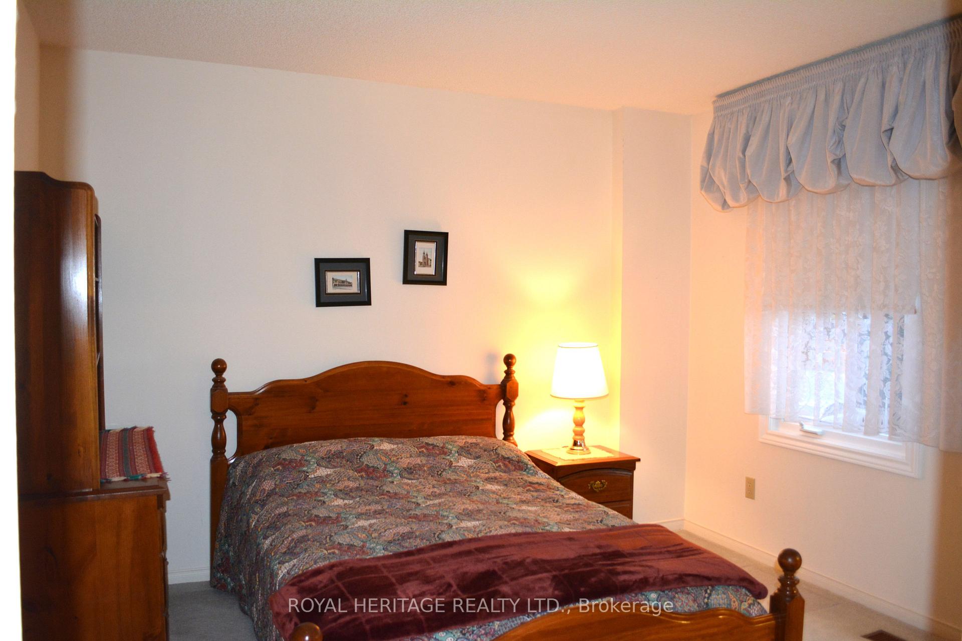 Photo 7 of 137 Kirby Crescent, Whitby, Blue Grass Meadows — HOMEH