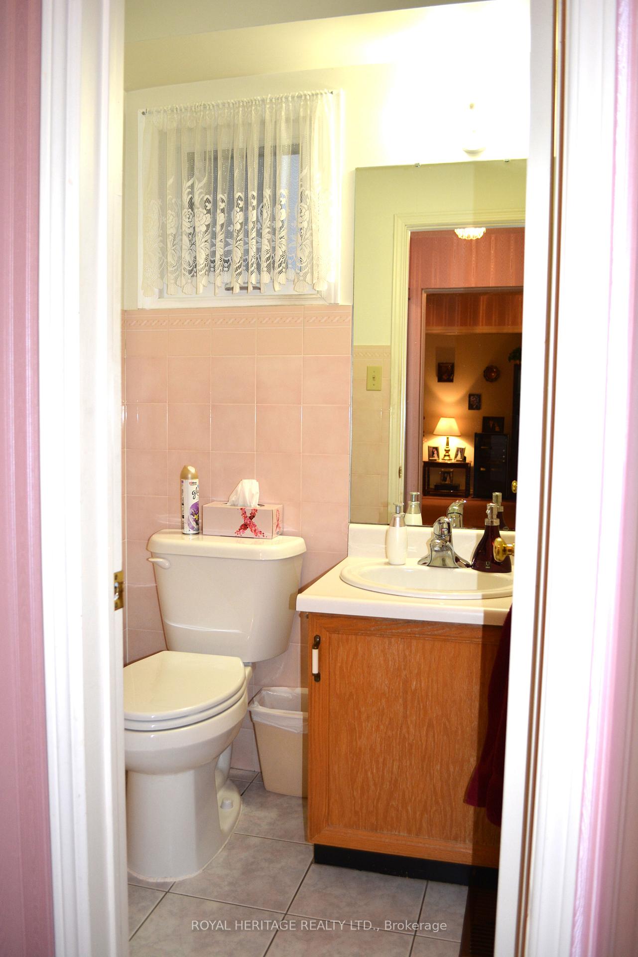 Photo 23 of 137 Kirby Crescent, Whitby, Blue Grass Meadows — HOMEH