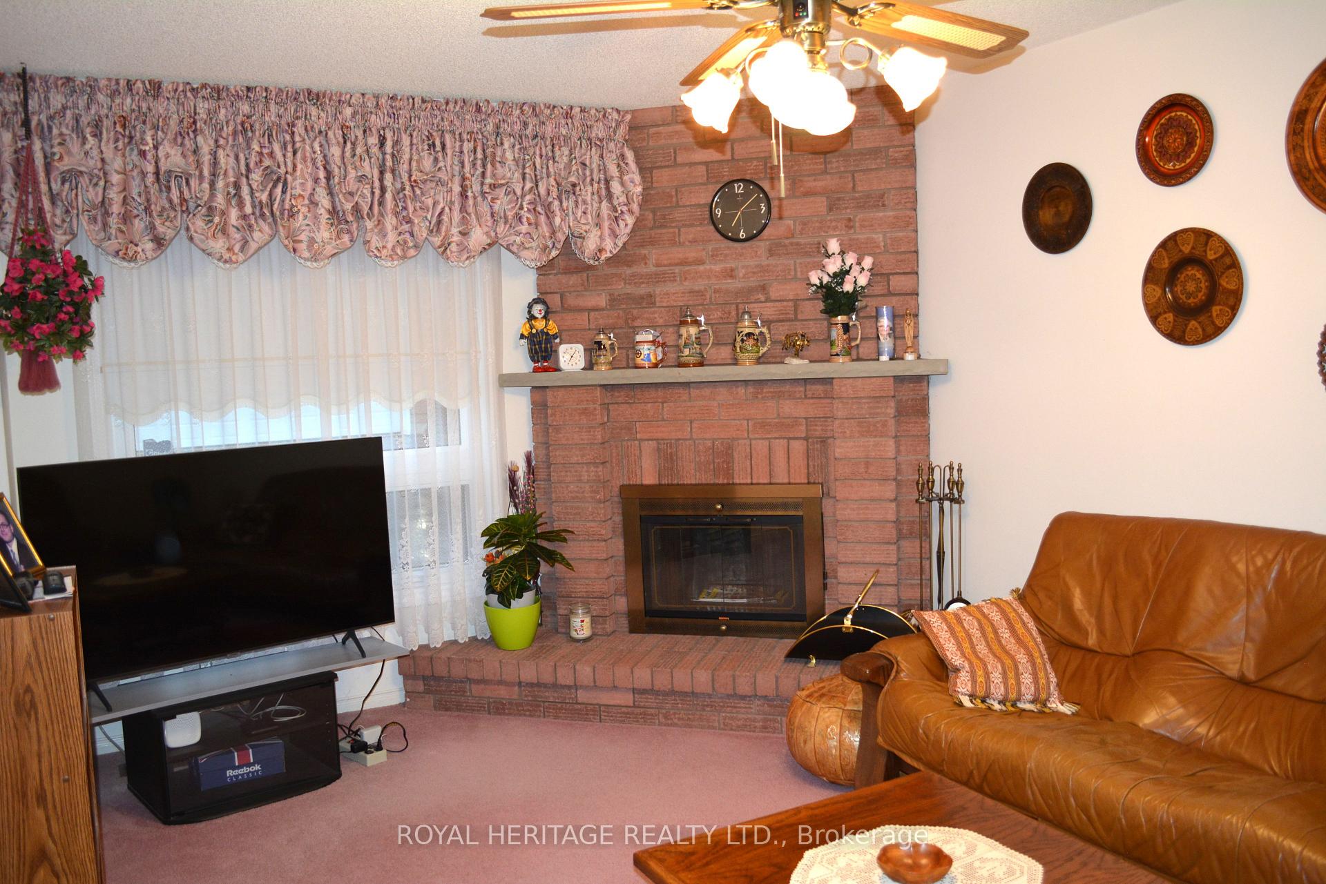 Photo 24 of 137 Kirby Crescent, Whitby, Blue Grass Meadows — HOMEH