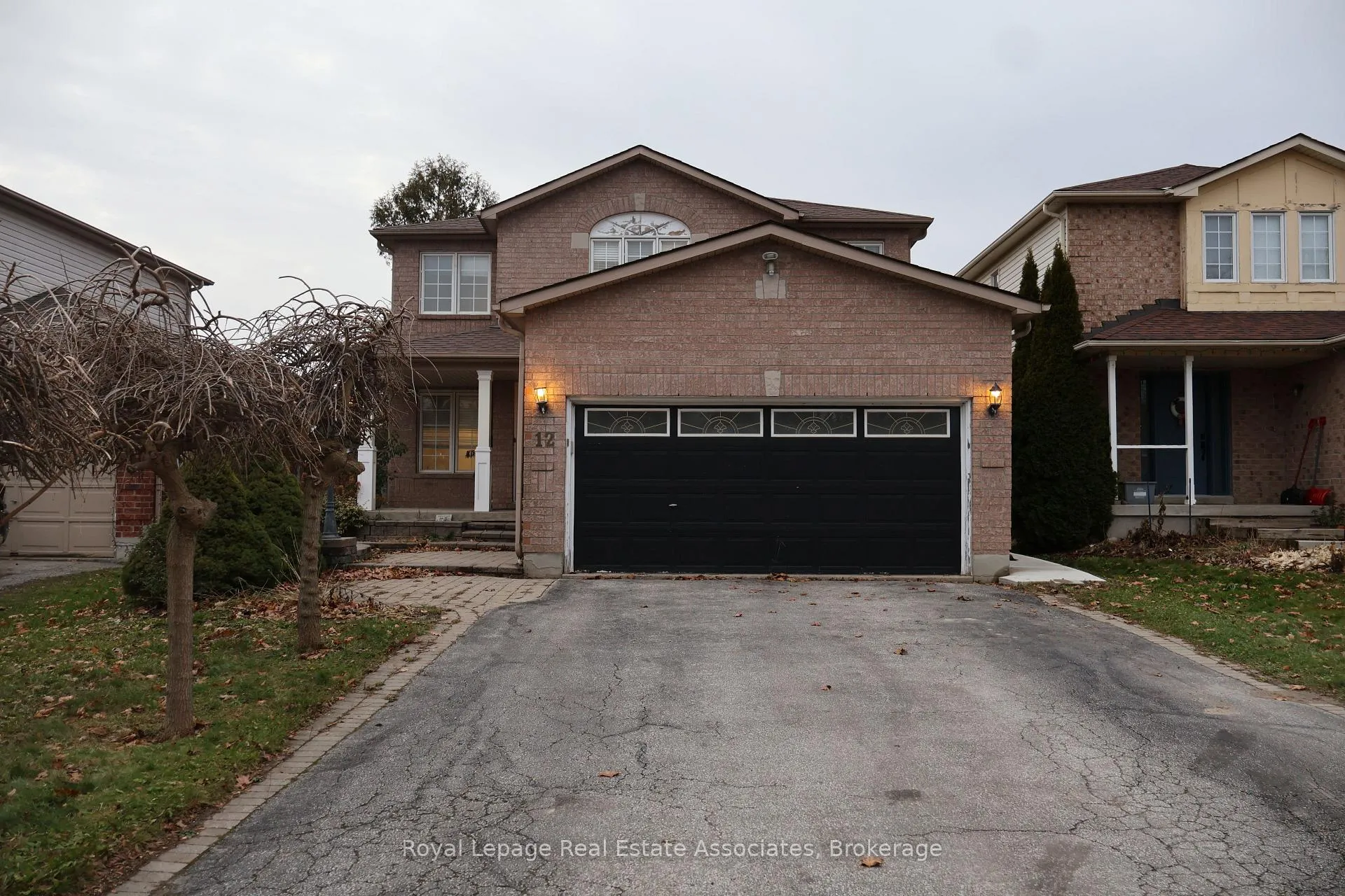Photo 1 of 12 Wessenger Drive, Barrie, Holly — HOMEH