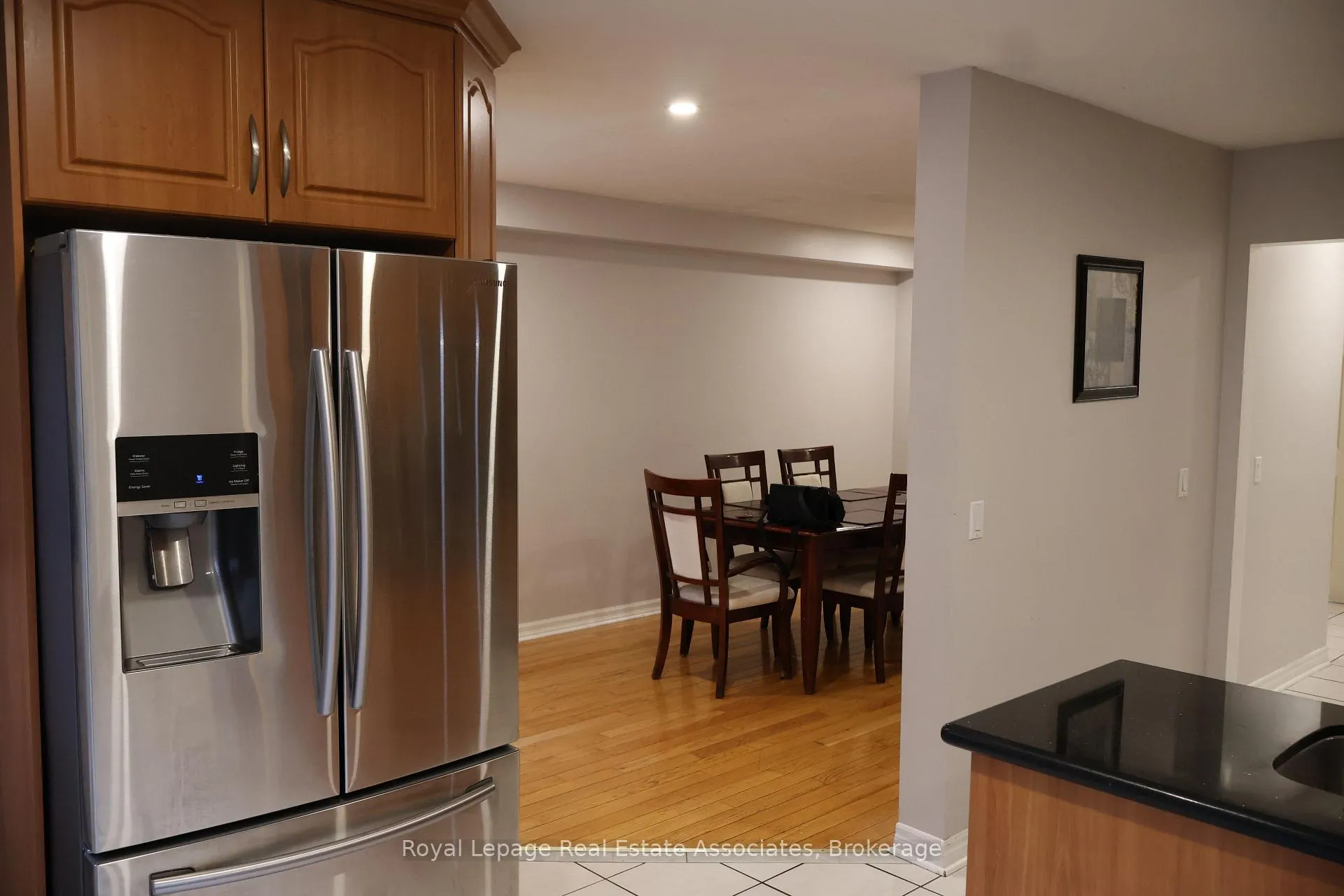 Photo 7 of 12 Wessenger Drive, Barrie, Holly — HOMEH