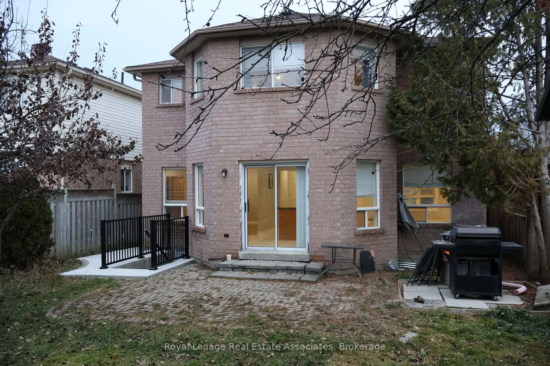 Photo 13 of 12 Wessenger Drive, Barrie, Holly — HOMEH
