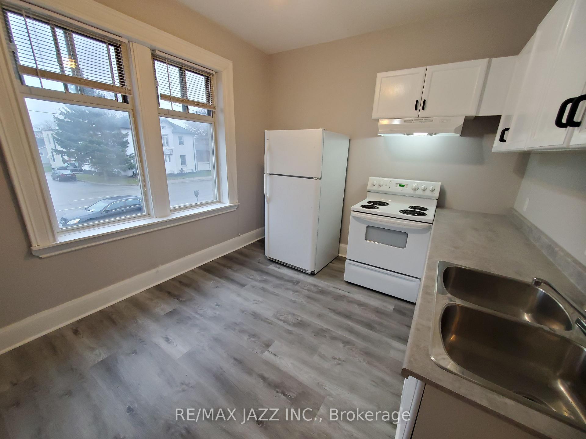 Photo 8 of 170 Simcoe Street S, Oshawa, Central — HOMEH