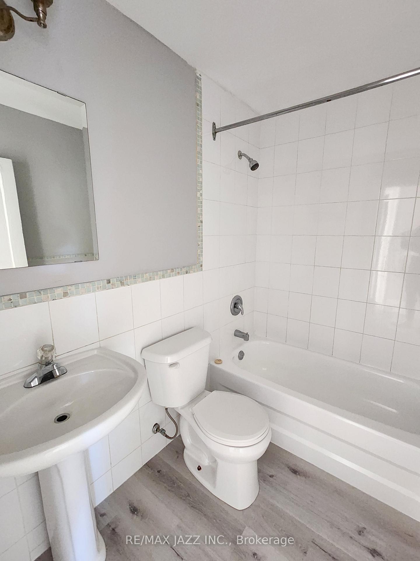 Photo 14 of 170 Simcoe Street S, Oshawa, Central — HOMEH