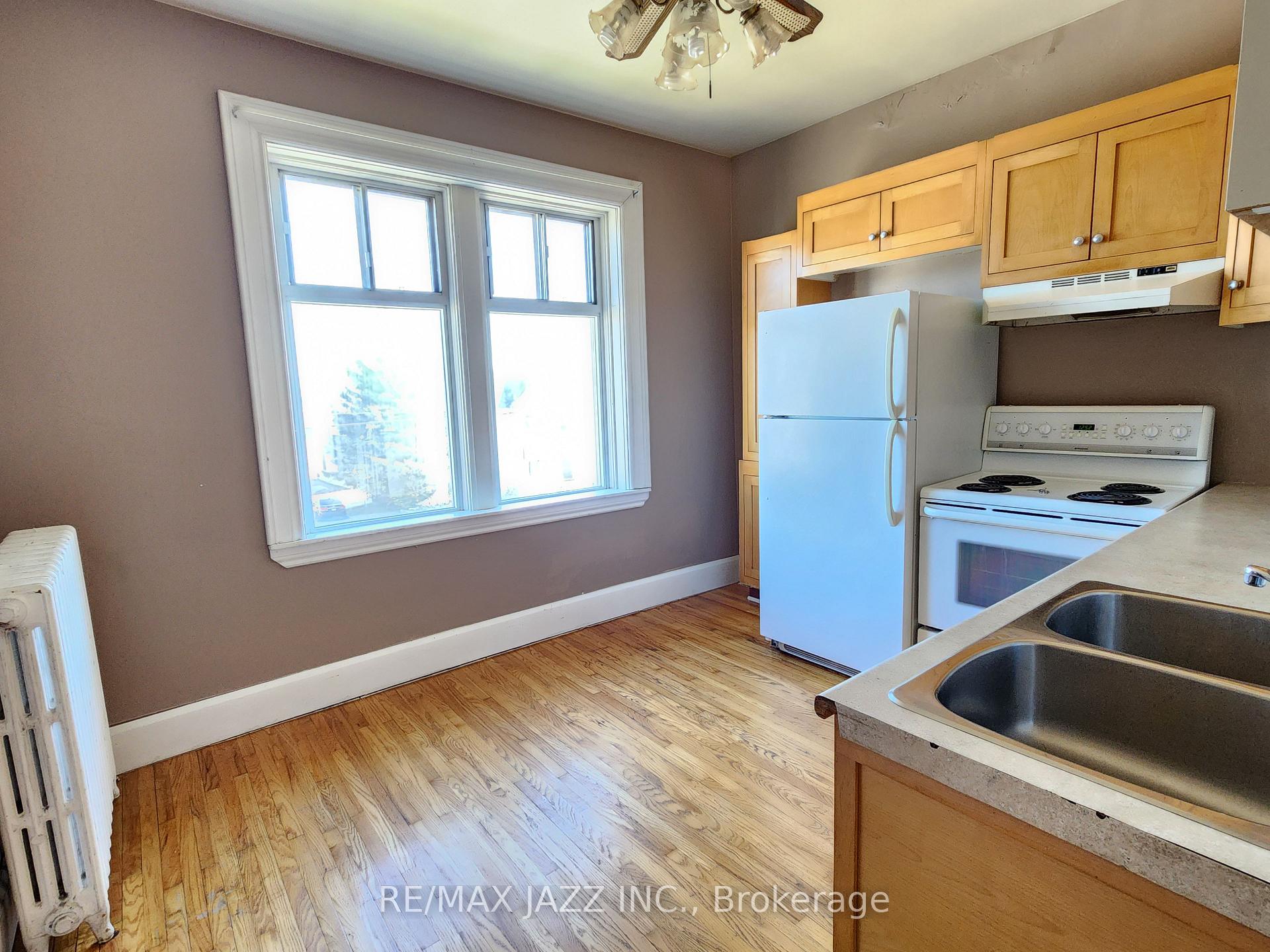 Photo 18 of 170 Simcoe Street S, Oshawa, Central — HOMEH