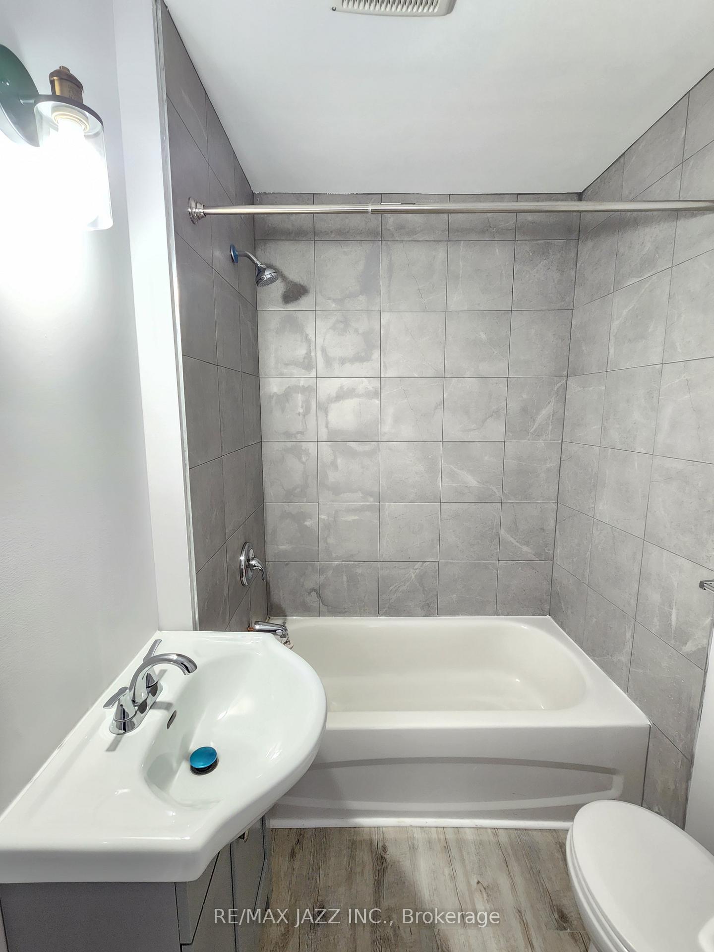Photo 20 of 170 Simcoe Street S, Oshawa, Central — HOMEH
