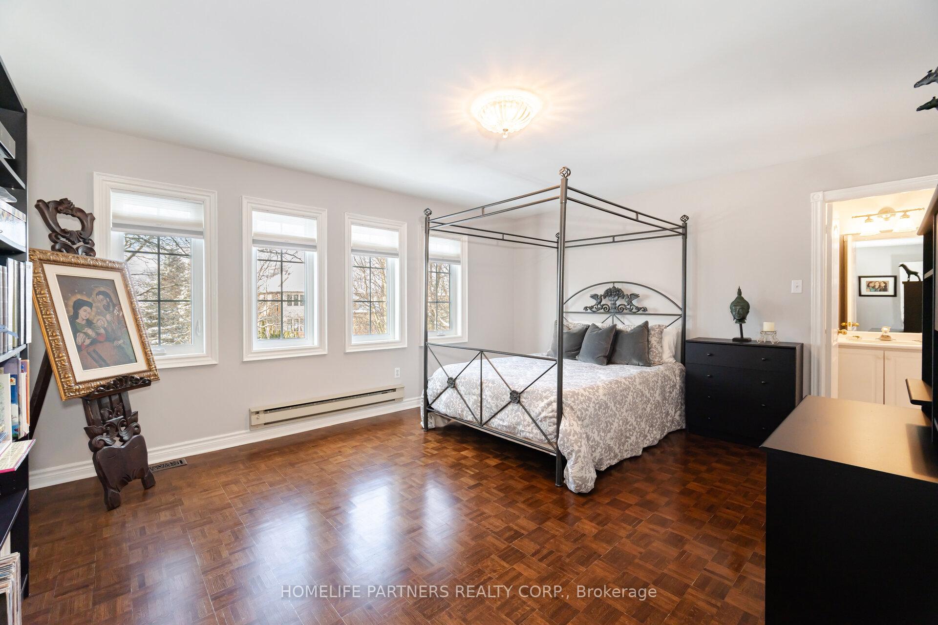Photo 31 of 17 John Kline Lane, Vaughan, Kleinburg — HOMEH