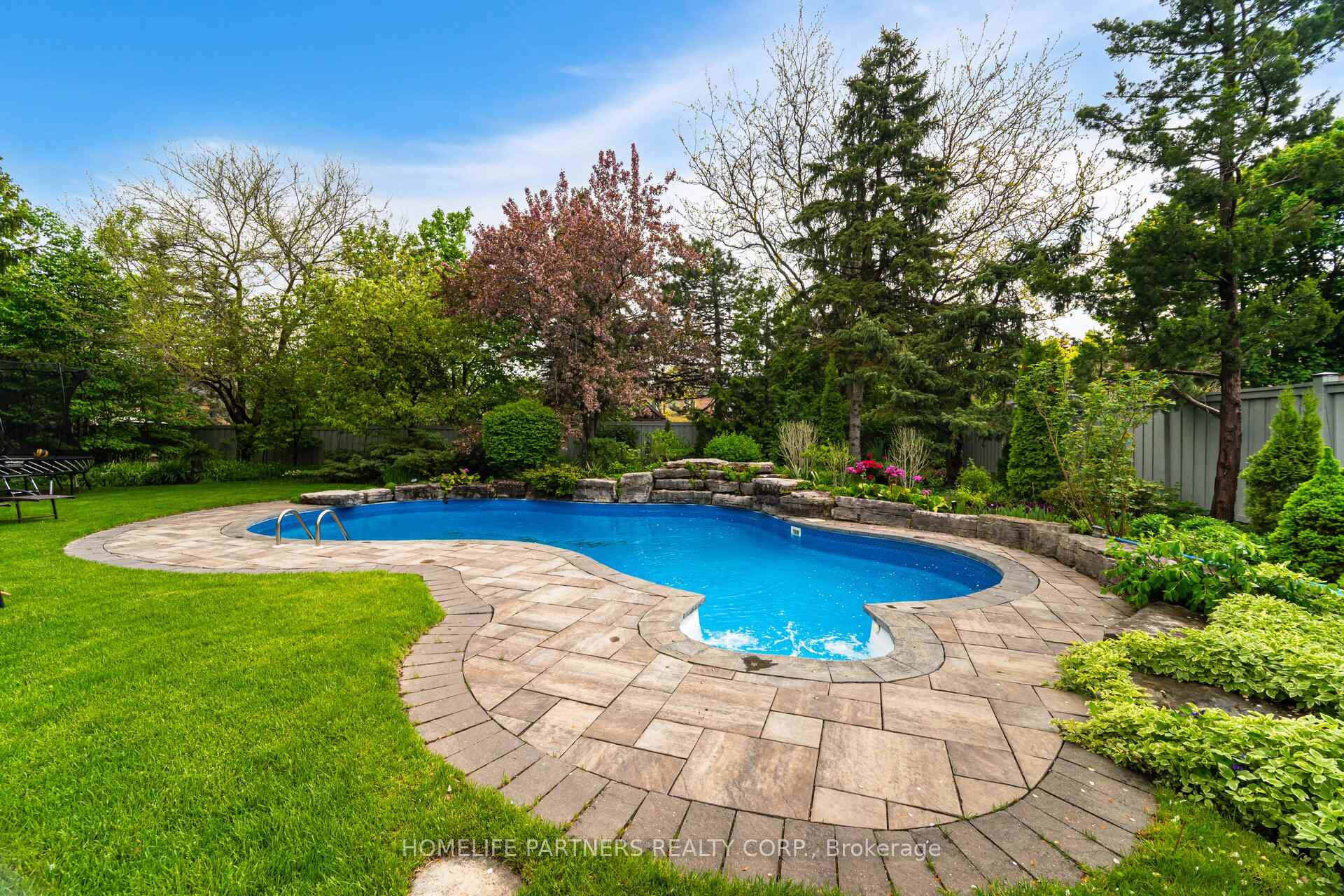 Photo 41 of 17 John Kline Lane, Vaughan, Kleinburg — HOMEH