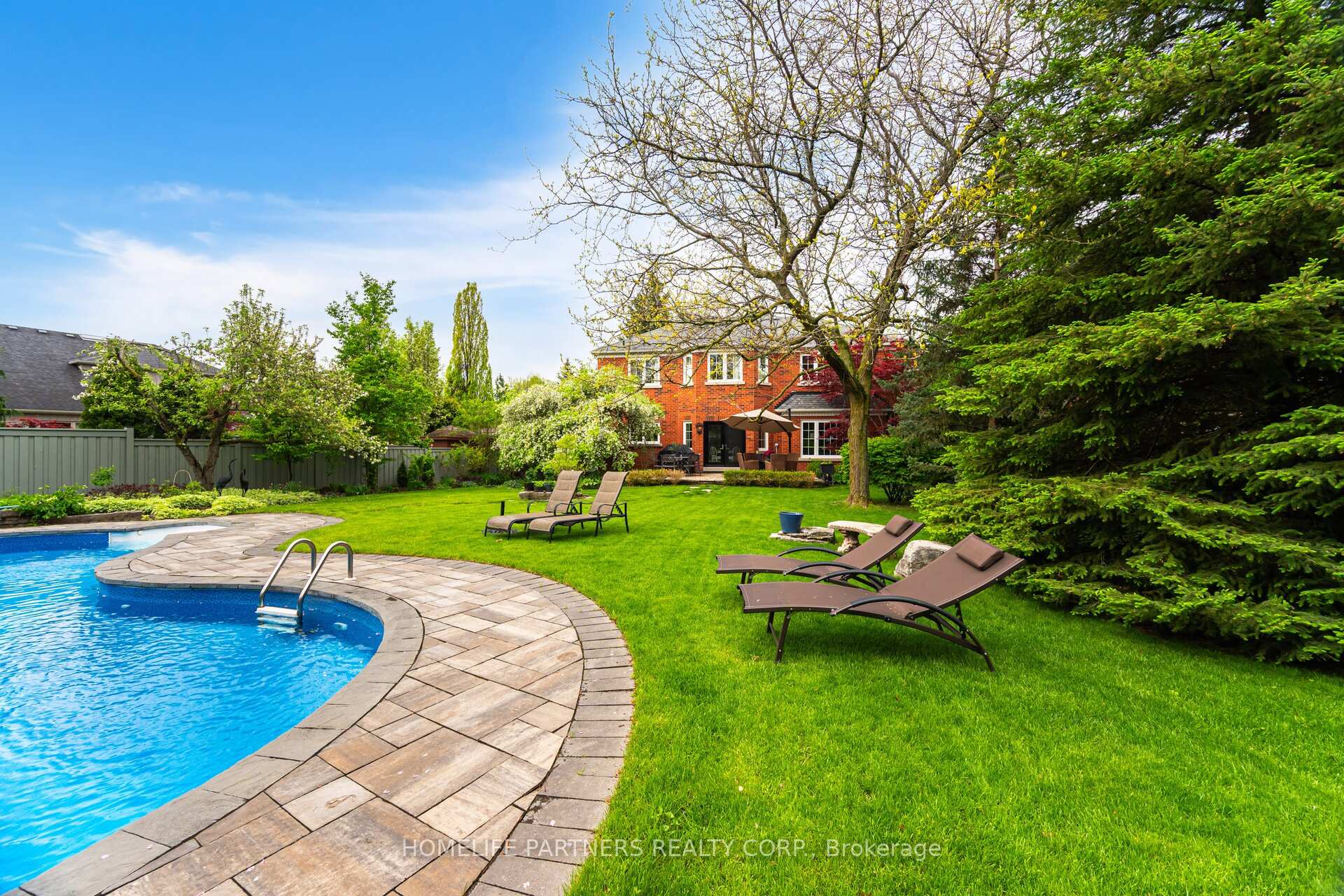 Photo 44 of 17 John Kline Lane, Vaughan, Kleinburg — HOMEH