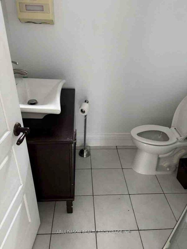 Photo 10 of 314 Pitt Street W, Whitby, Downtown Whitby — HOMEH