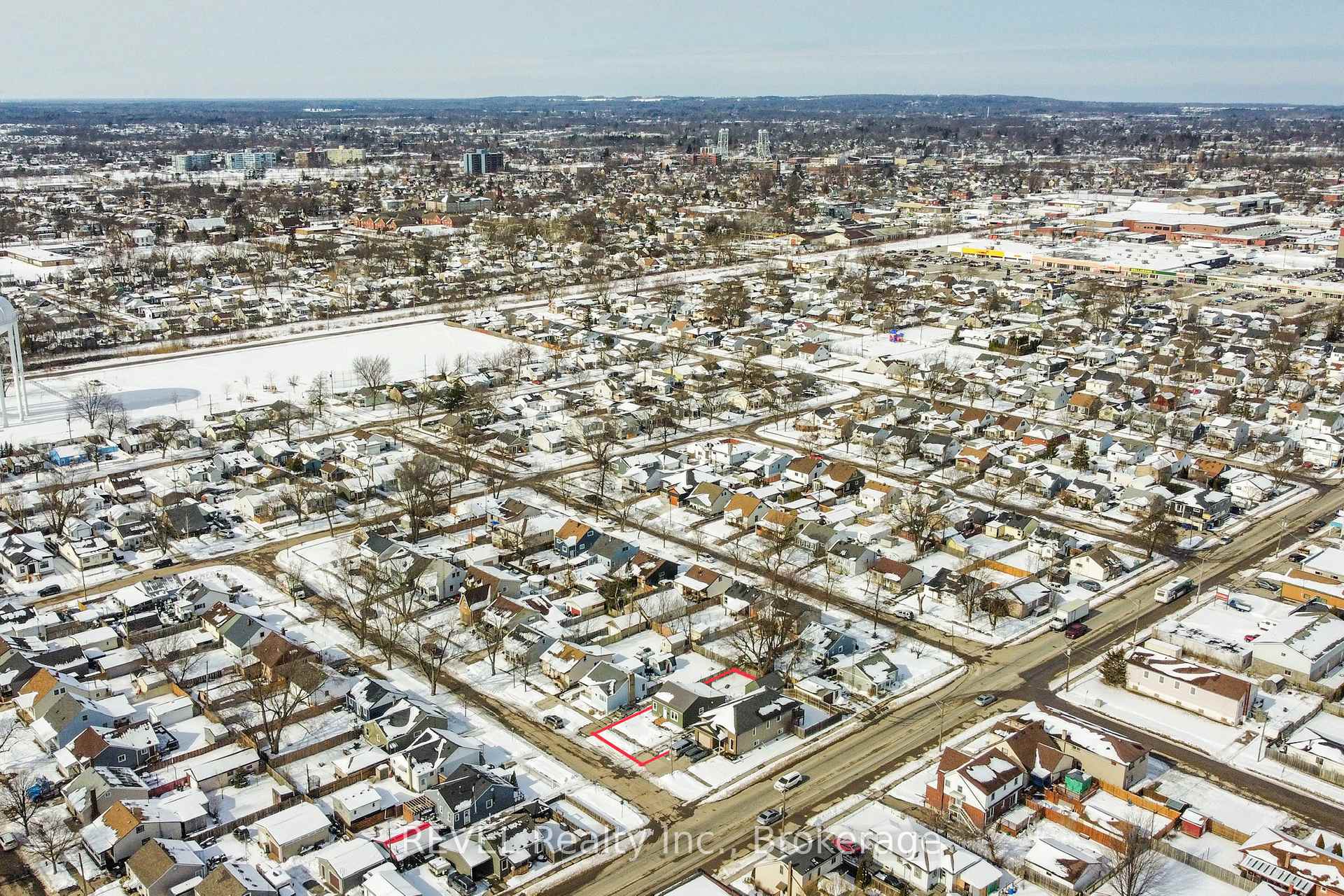 Photo 3 of 406 Navy Street, Welland, Lincoln/Crowland — HOMEH