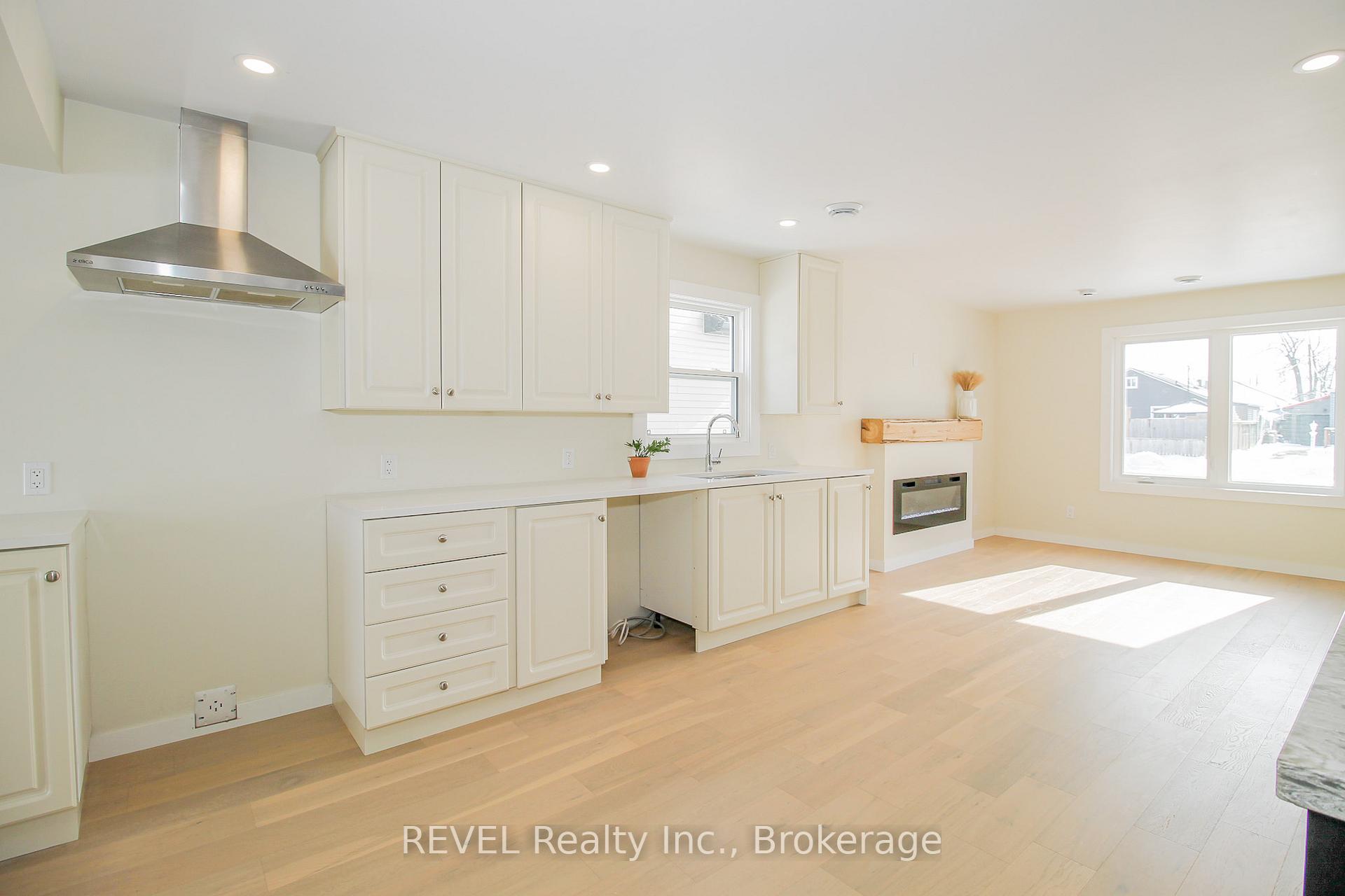 Photo 7 of 406 Navy Street, Welland, Lincoln/Crowland — HOMEH