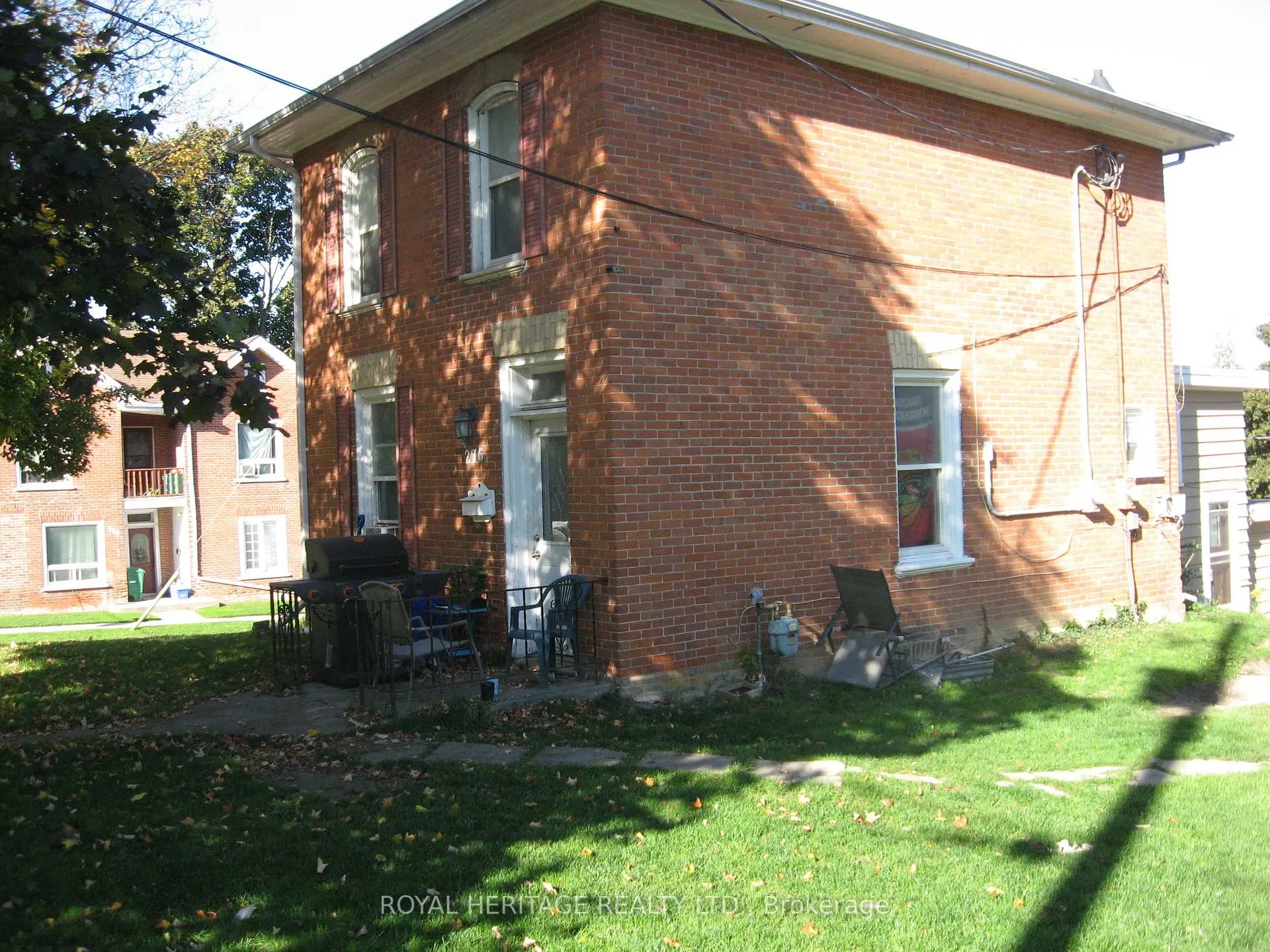 Photo 1 of 276 Parkhill Road W, Peterborough, Northcrest Ward 5 — HOMEH