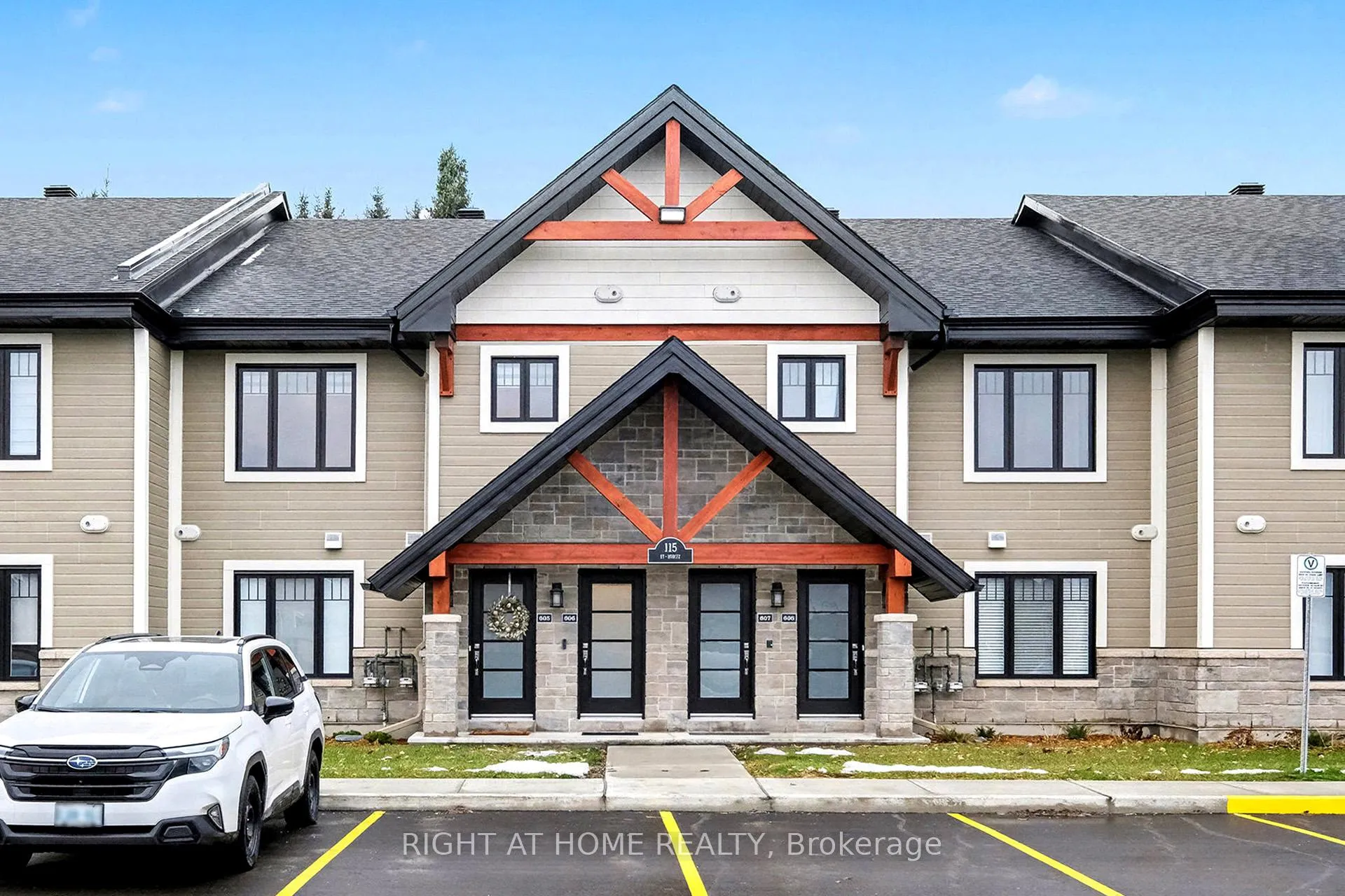 Photo 1 of Unit 606, 115 St Moritz Trail, Embrun — HOMEH