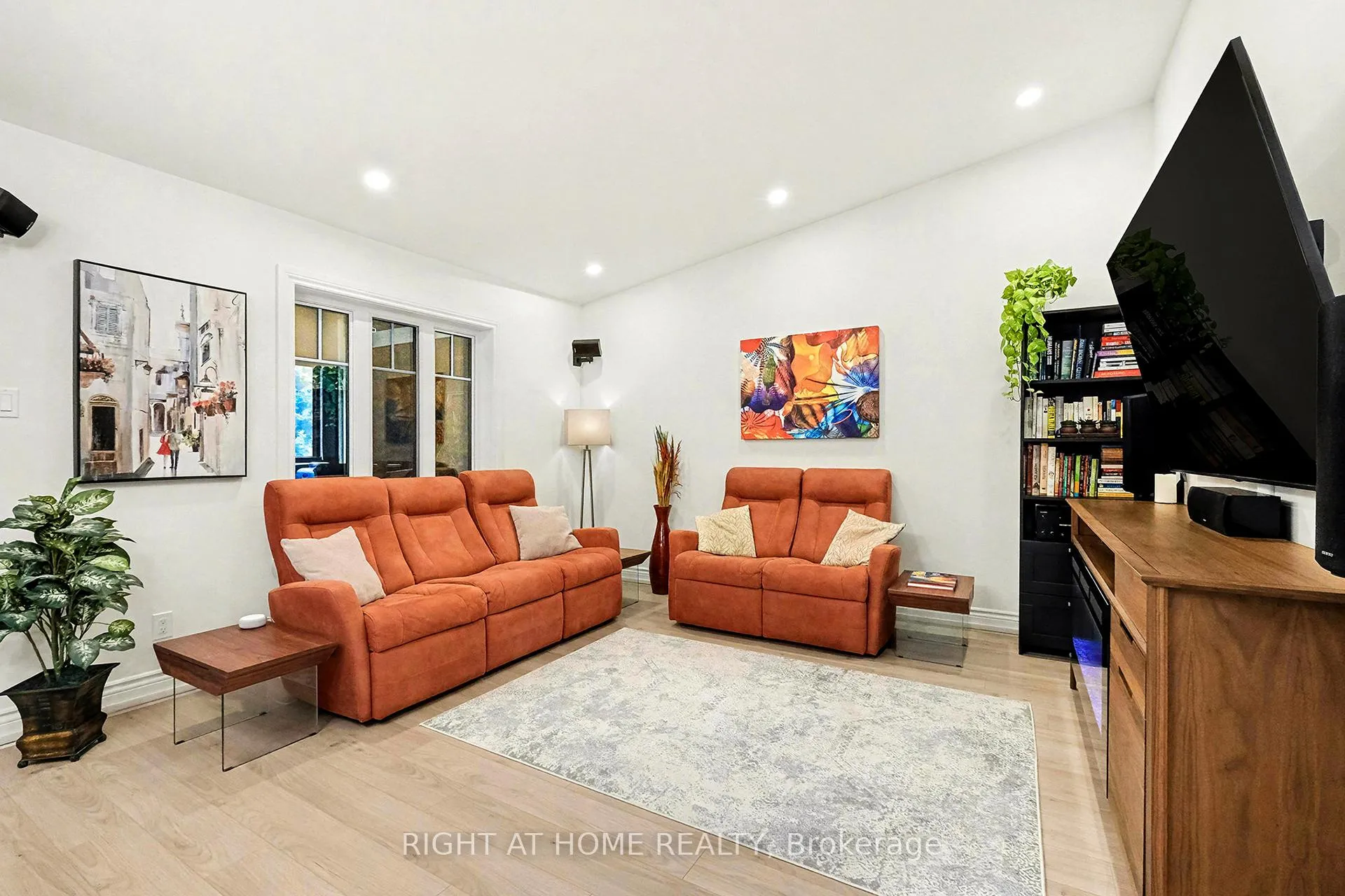 Photo 7 of Unit 606, 115 St Moritz Trail, Embrun — HOMEH