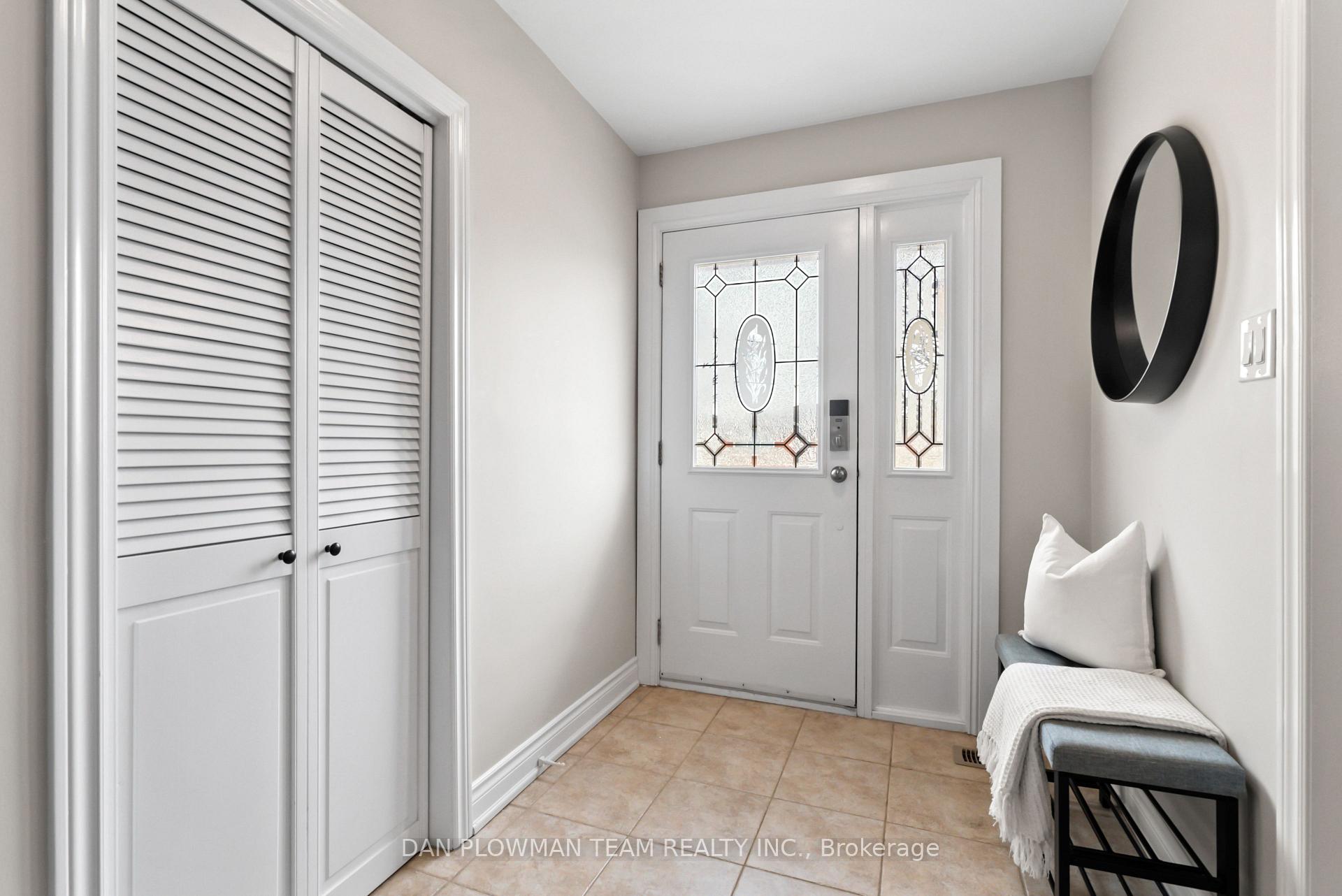 Photo 4 of 912 Hutchison Avenue, Whitby, Downtown Whitby — HOMEH