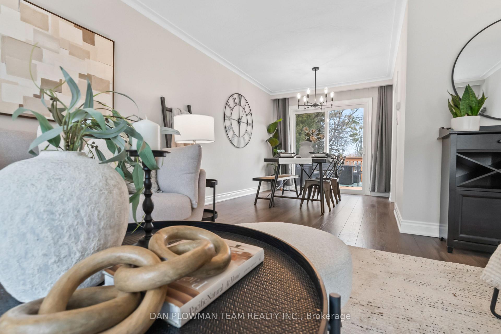 Photo 11 of 912 Hutchison Avenue, Whitby, Downtown Whitby — HOMEH
