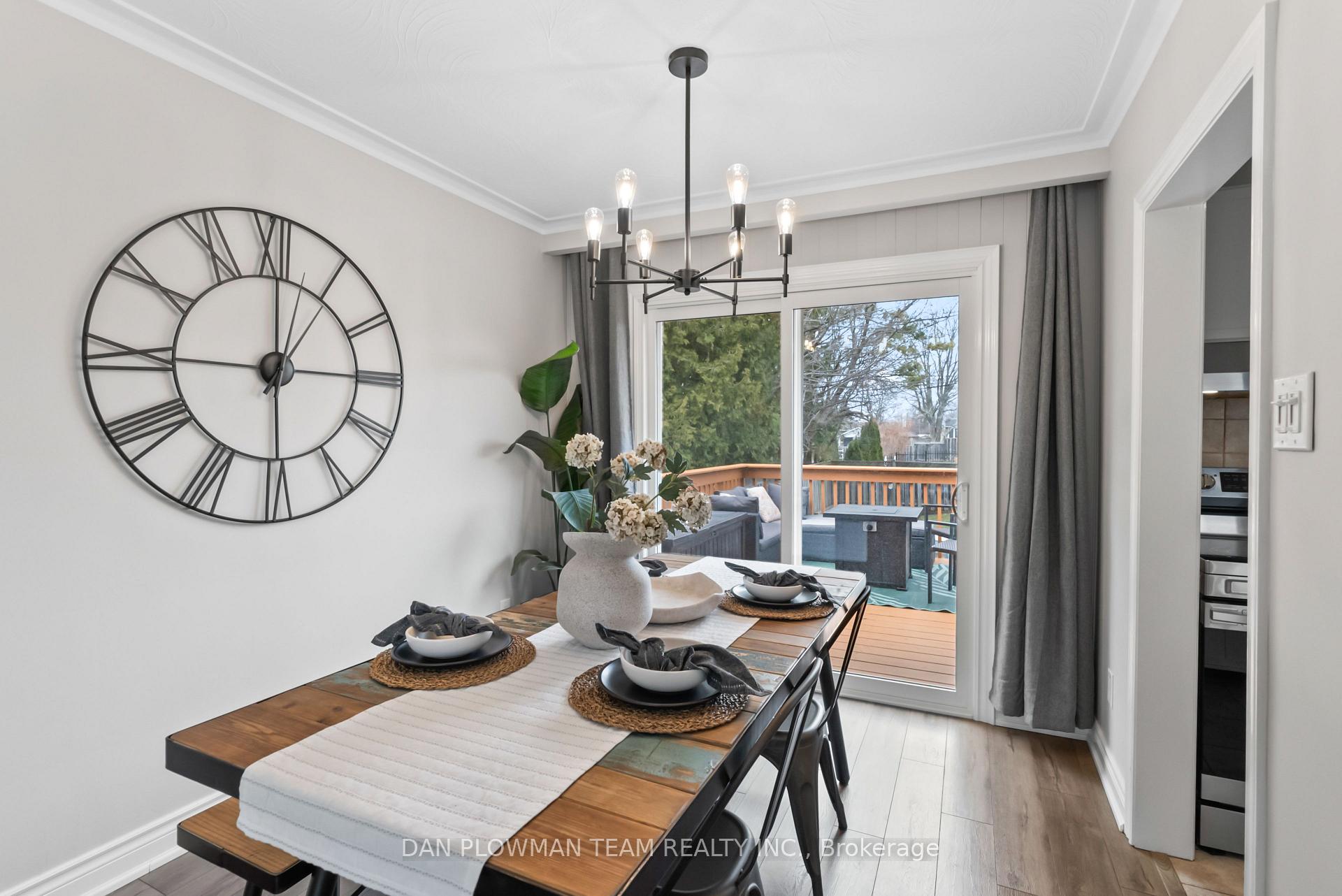 Photo 12 of 912 Hutchison Avenue, Whitby, Downtown Whitby — HOMEH
