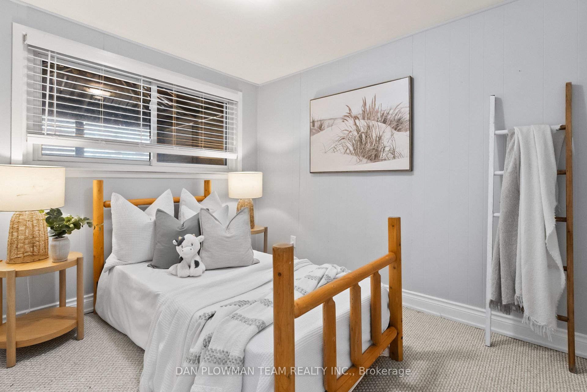 Photo 23 of 912 Hutchison Avenue, Whitby, Downtown Whitby — HOMEH