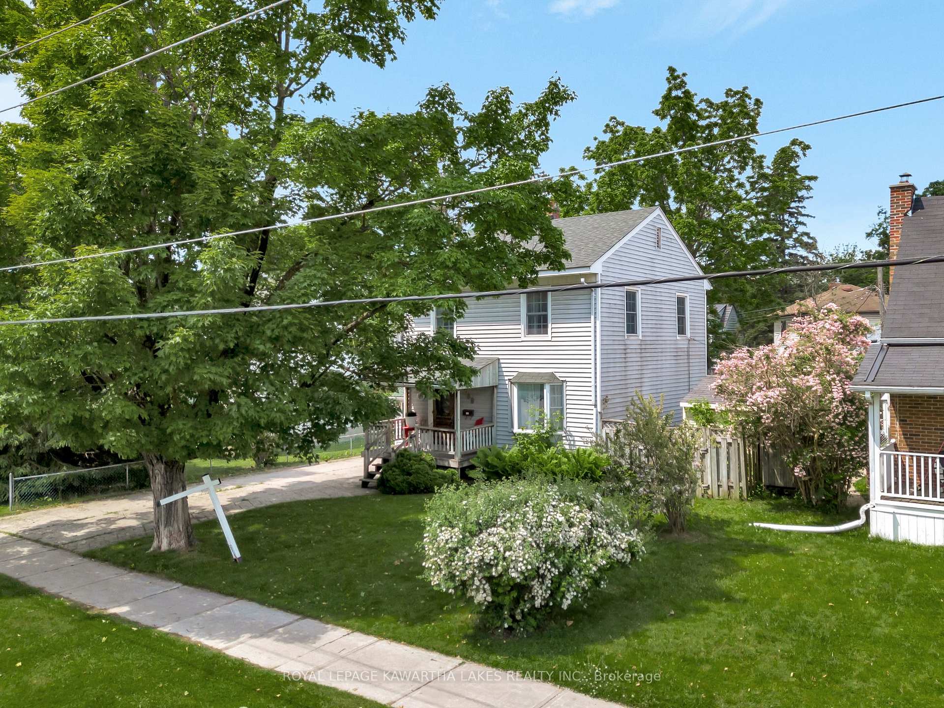 Photo 5 of 769 Chesterfield Avenue, Peterborough, Northcrest Ward 5 — HOMEH