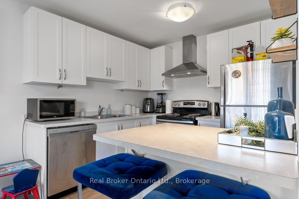 Photo 8 of 18 Viger Drive, Welland, Lincoln/Crowland — HOMEH