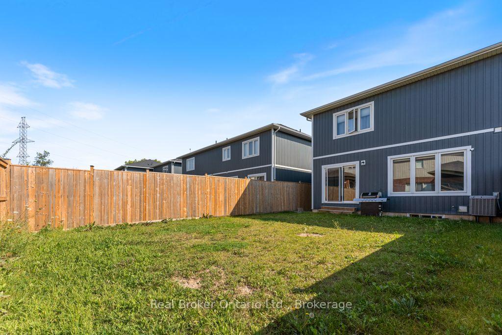 Photo 22 of 18 Viger Drive, Welland, Lincoln/Crowland — HOMEH