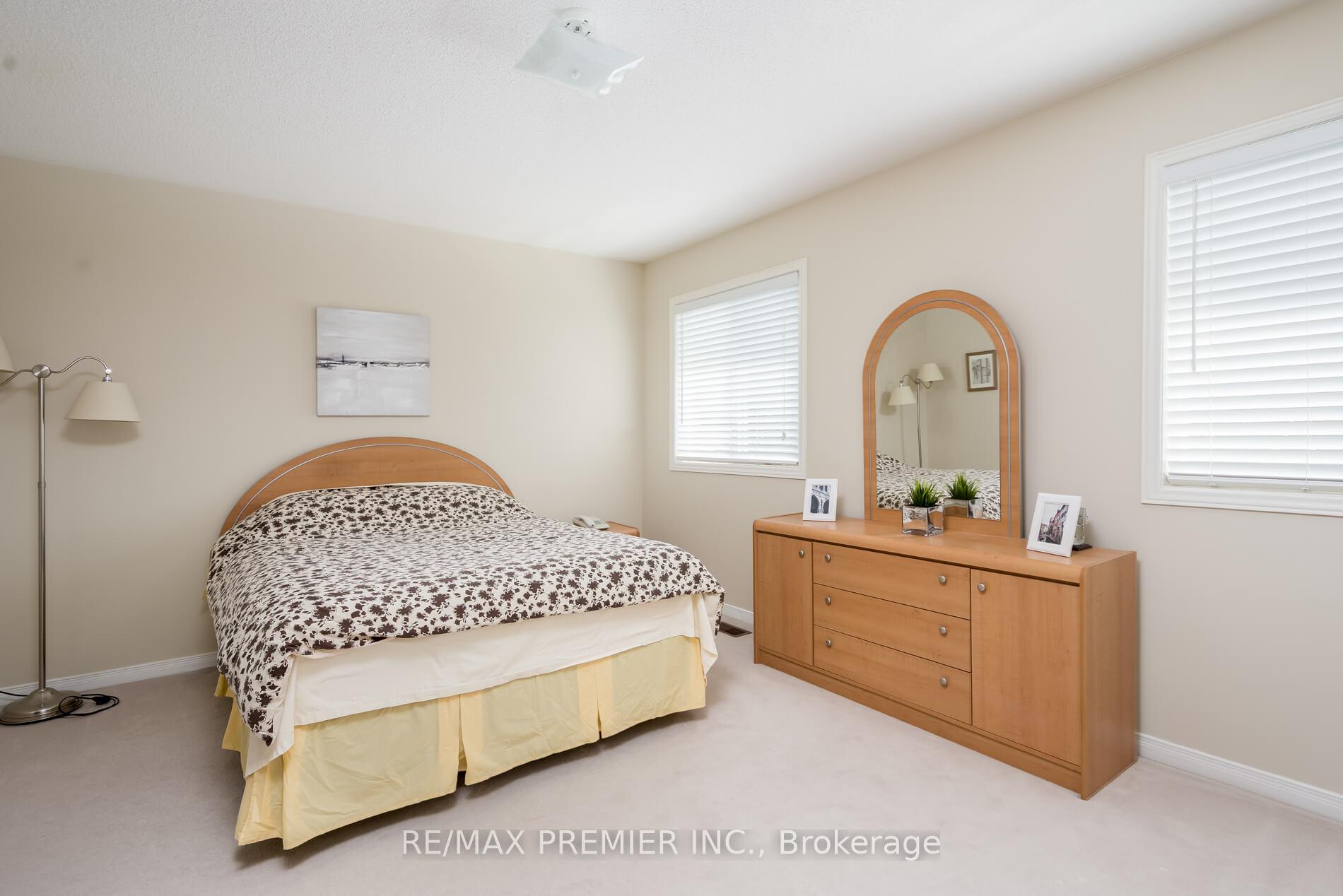 Photo 20 of 21 Rosario Drive, Vaughan, Vellore Village — HOMEH