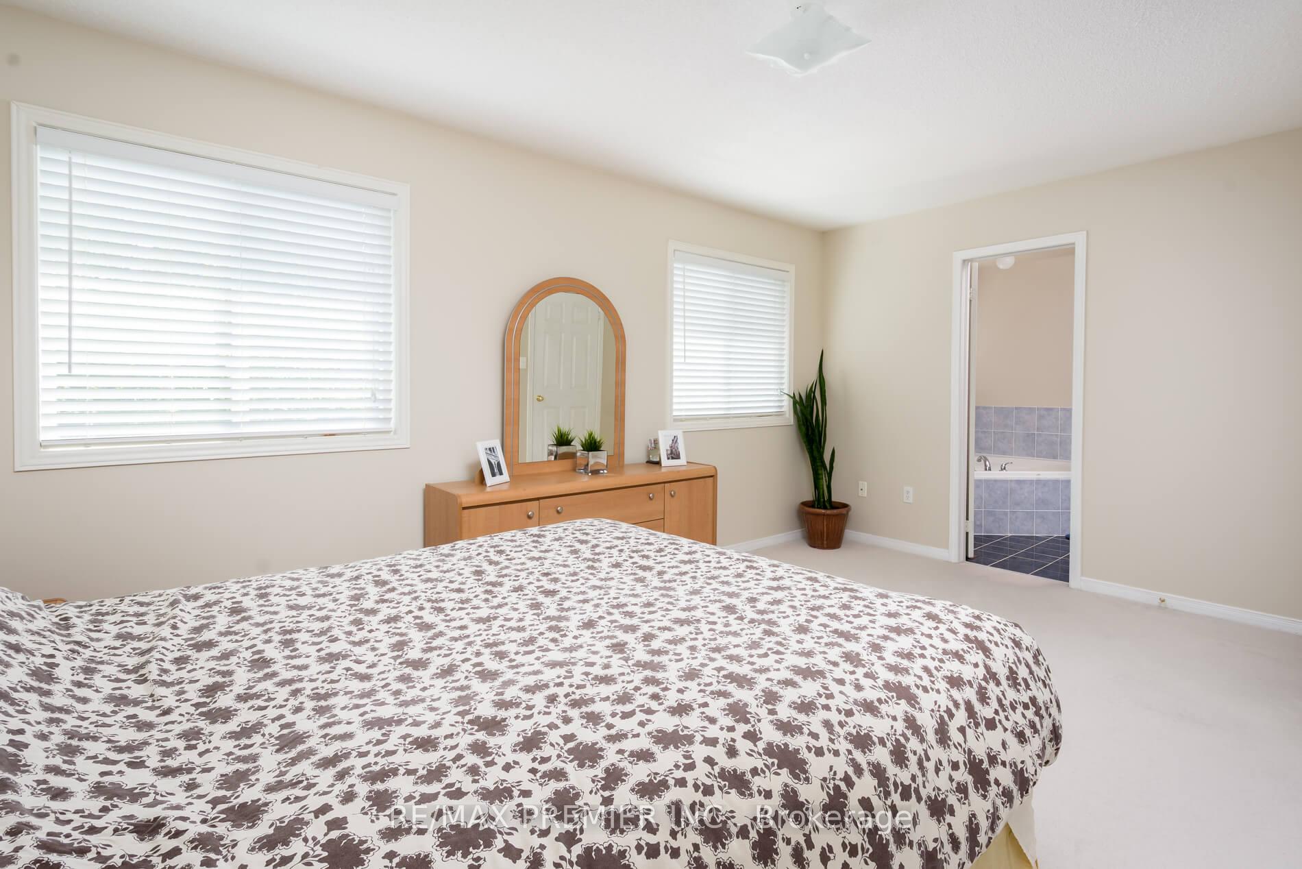 Photo 21 of 21 Rosario Drive, Vaughan, Vellore Village — HOMEH