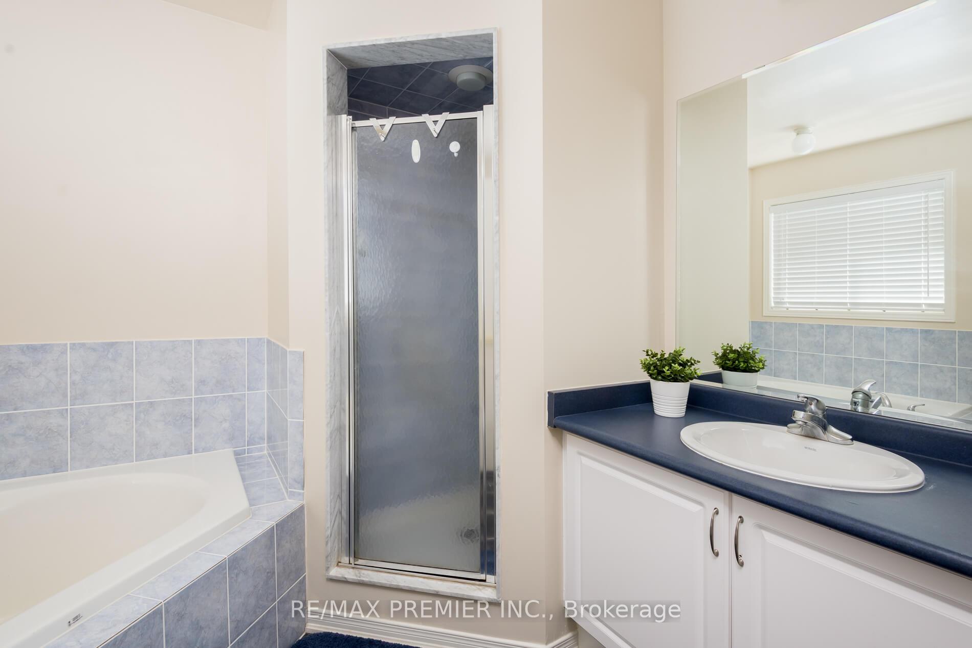 Photo 22 of 21 Rosario Drive, Vaughan, Vellore Village — HOMEH