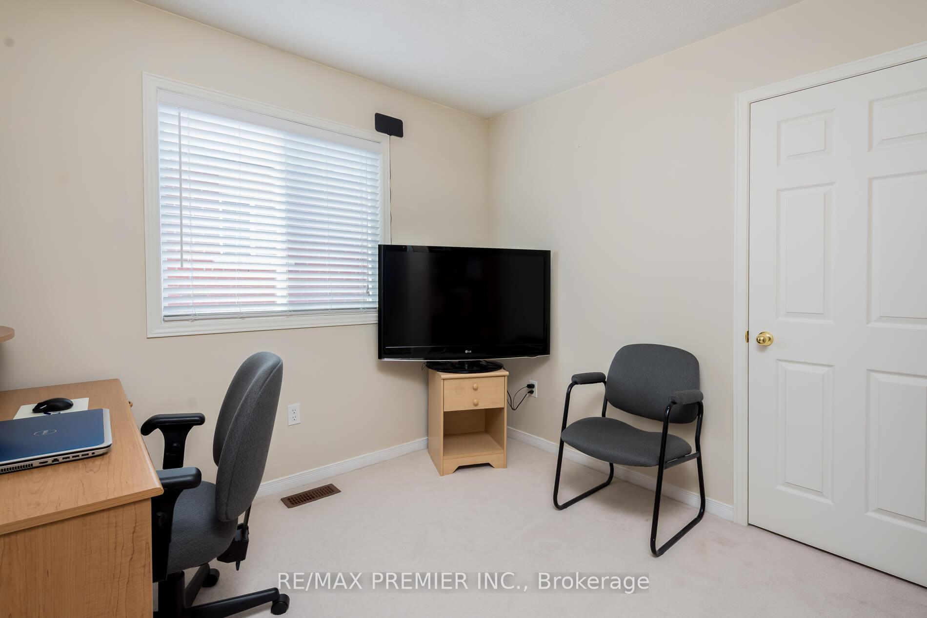Photo 25 of 21 Rosario Drive, Vaughan, Vellore Village — HOMEH