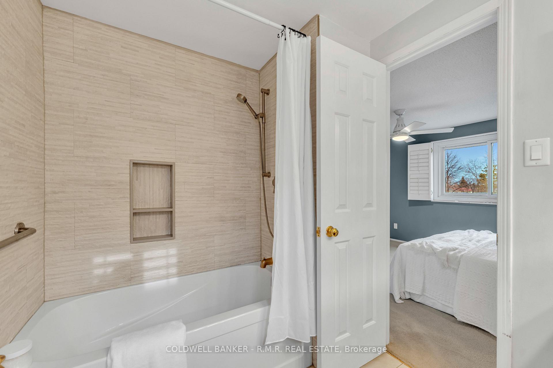 Photo 23 of 69 Hemingford Place, Whitby, Pringle Creek — HOMEH