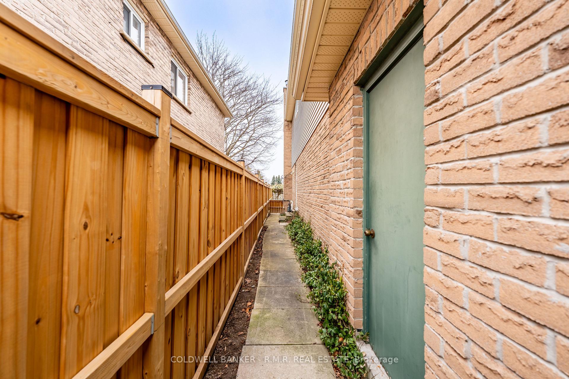 Photo 33 of 69 Hemingford Place, Whitby, Pringle Creek — HOMEH