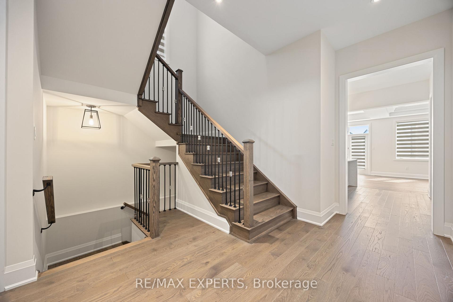 Photo 6 of 60 Rosshaven Crescent, Vaughan, Vellore Village — HOMEH