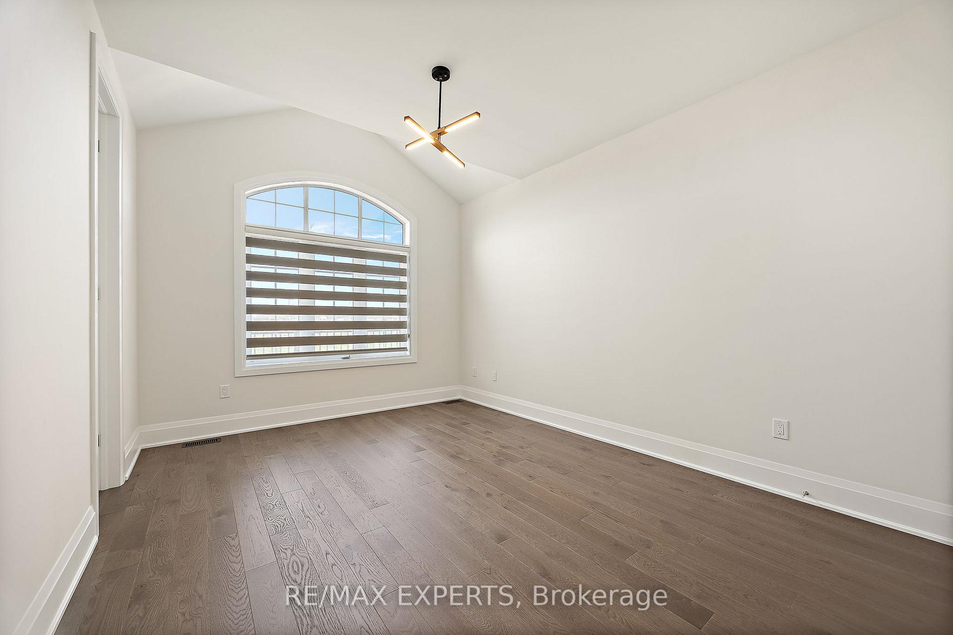 Photo 24 of 60 Rosshaven Crescent, Vaughan, Vellore Village — HOMEH