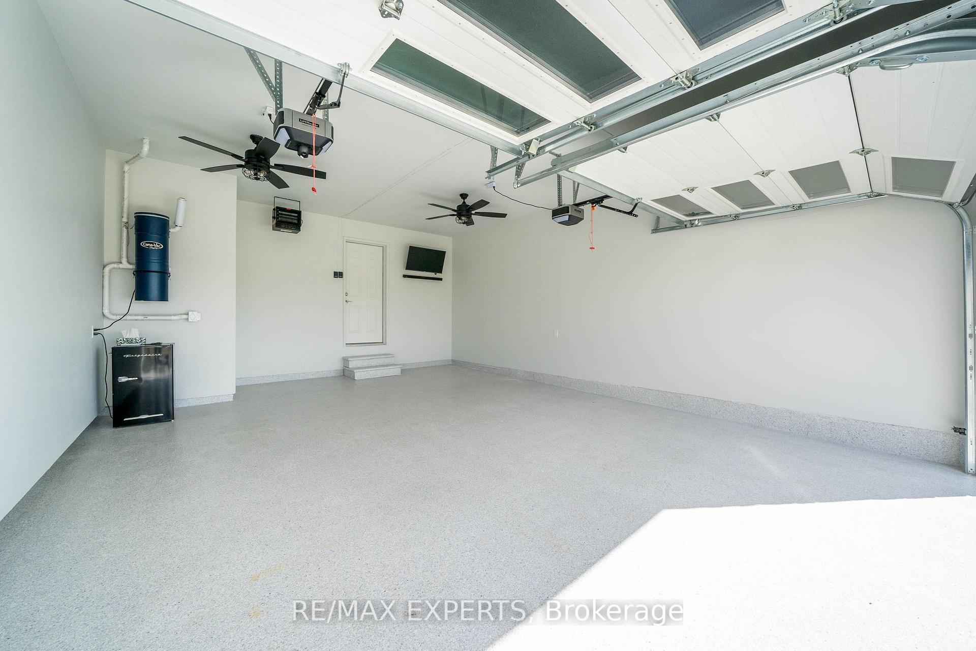 Photo 43 of 60 Rosshaven Crescent, Vaughan, Vellore Village — HOMEH