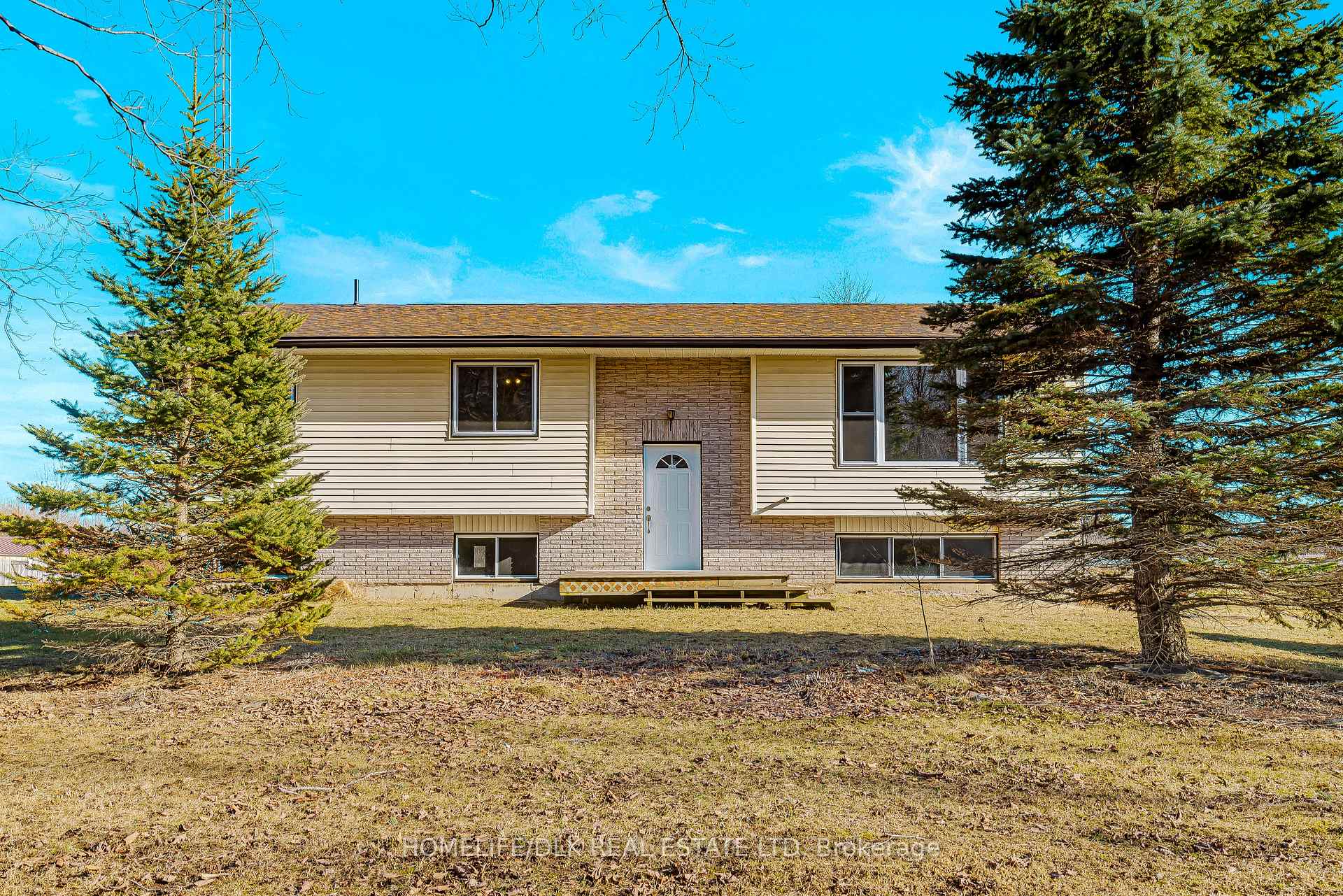 Photo 2 of 6207 6th Concession Road, Augusta, Augusta Twp — HOMEH