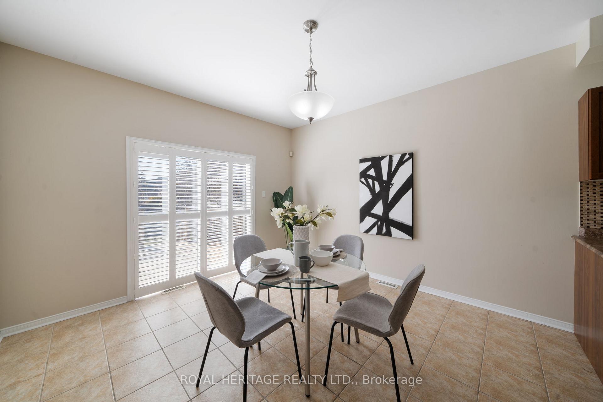 Photo 18 of 36 Tamarisk Street, Whitby, Rolling Acres — HOMEH