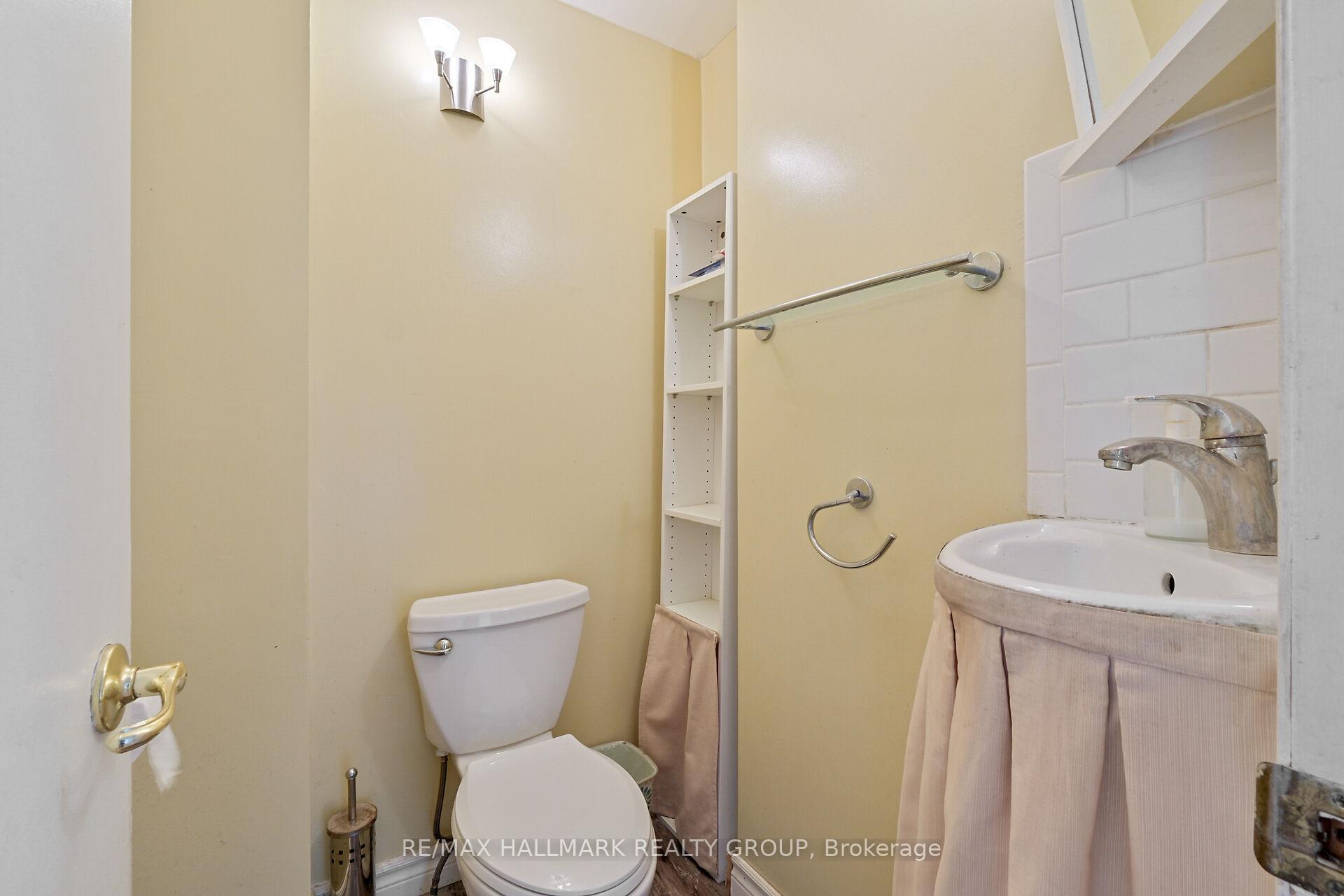 Photo 14 of 1089 Barwell Avenue, Ottawa, Fairfield Heights — HOMEH