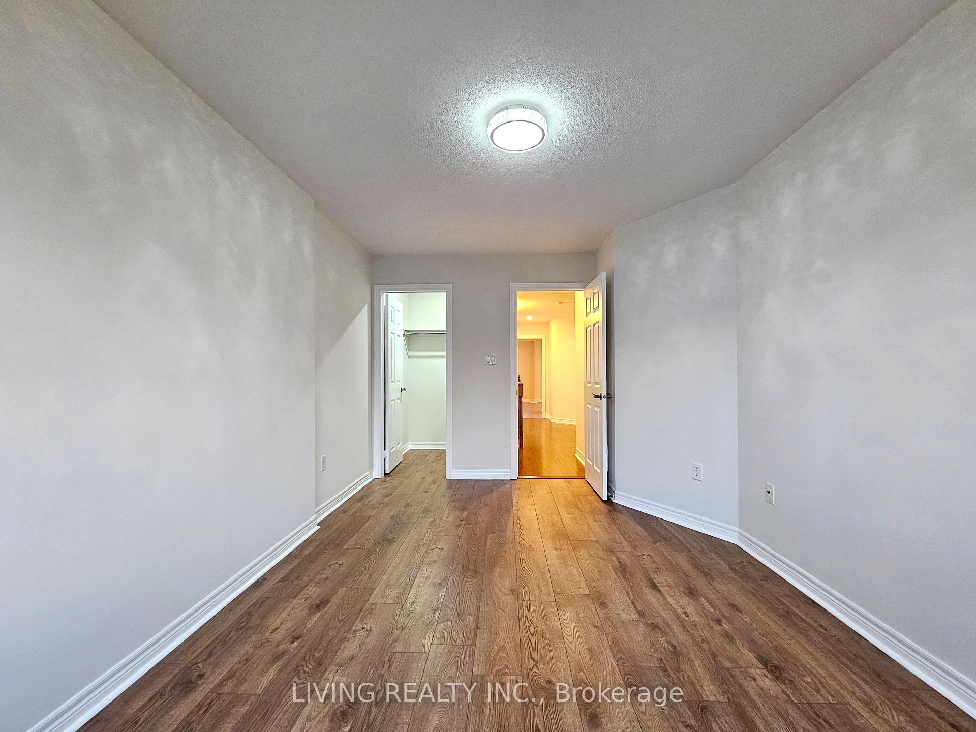 Photo 15 of 117 Amulet Crescent, Richmond Hill, Rouge Woods — HOMEH