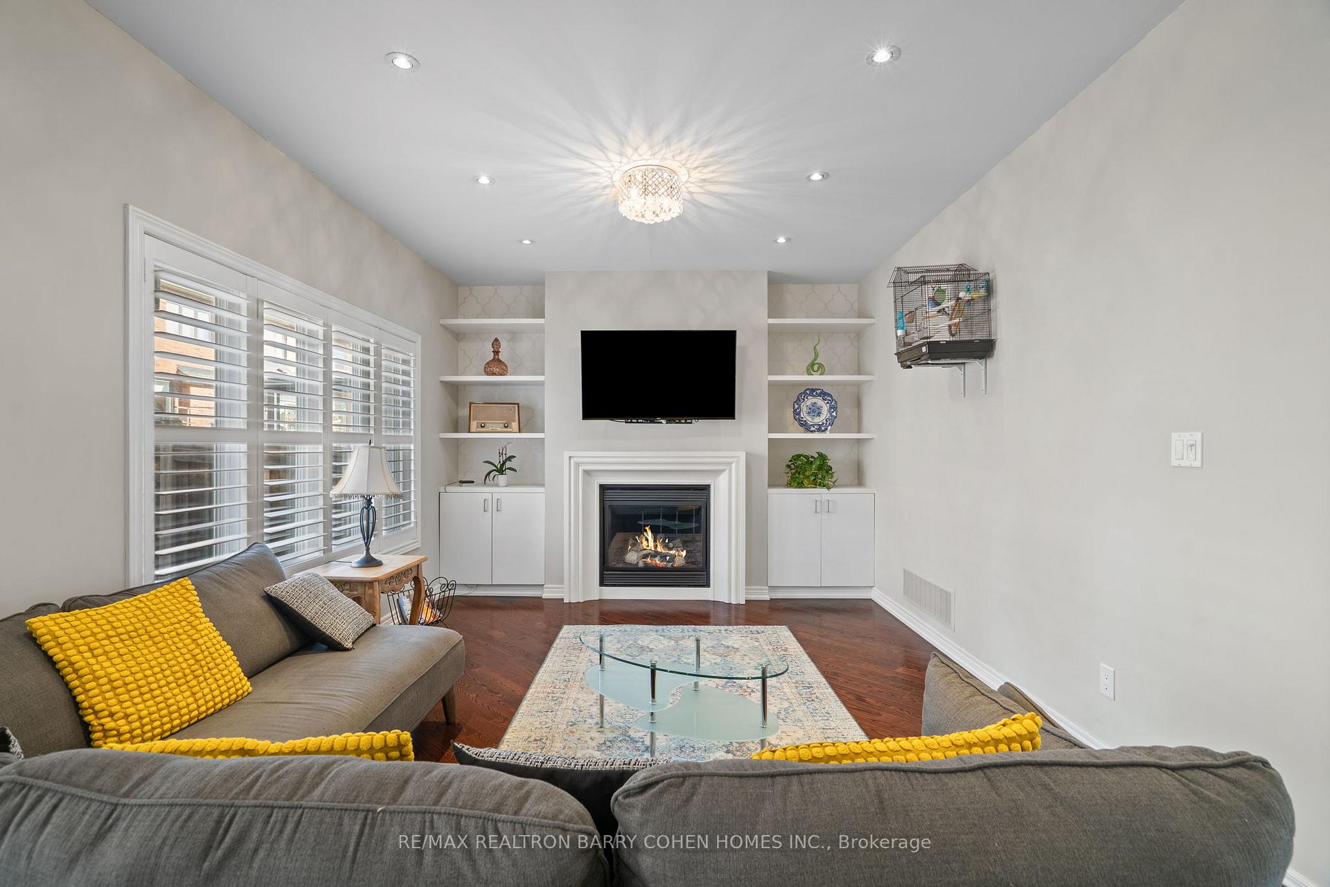 Photo 18 of 92 Capera Drive, Vaughan, Vellore Village — HOMEH