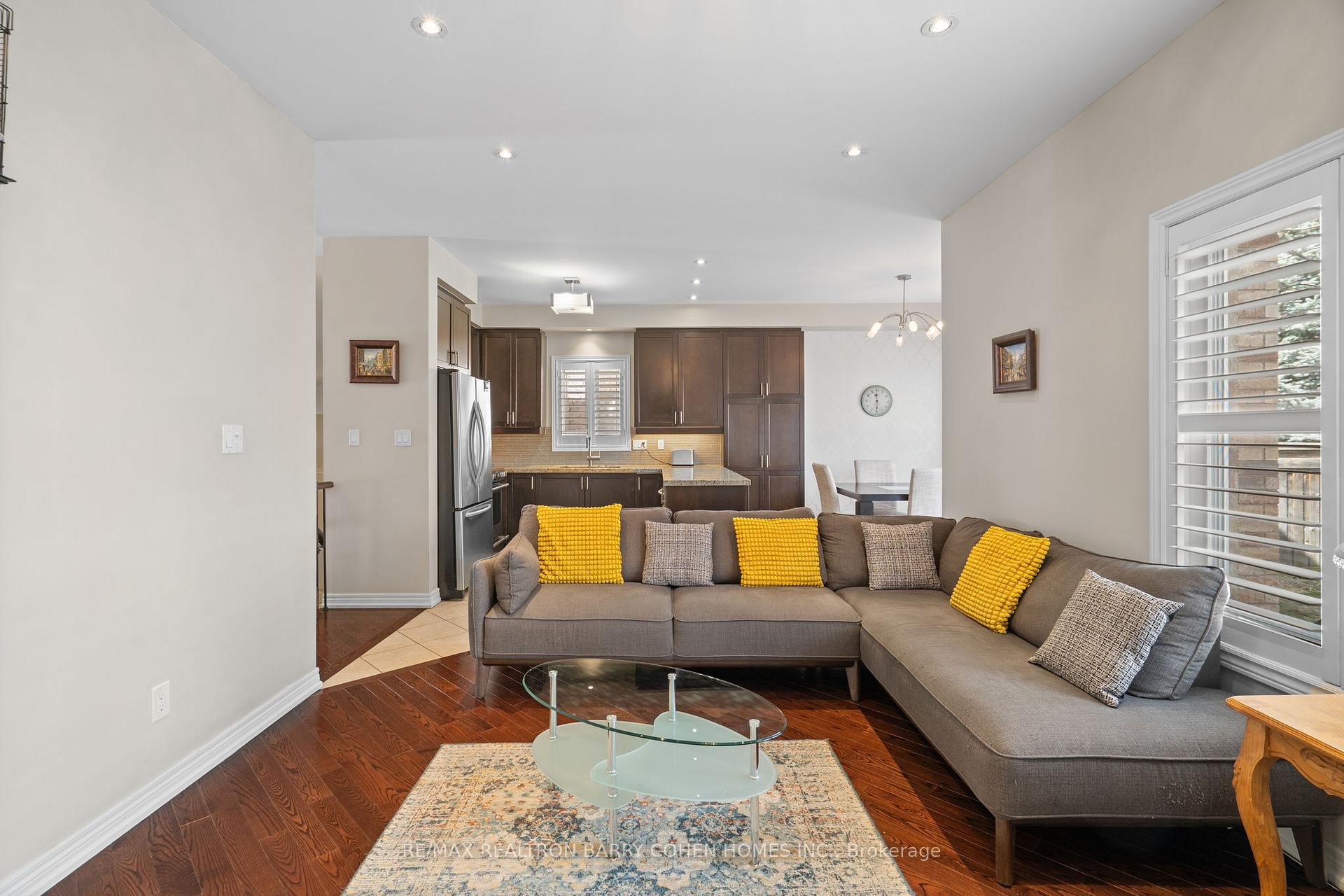 Photo 20 of 92 Capera Drive, Vaughan, Vellore Village — HOMEH