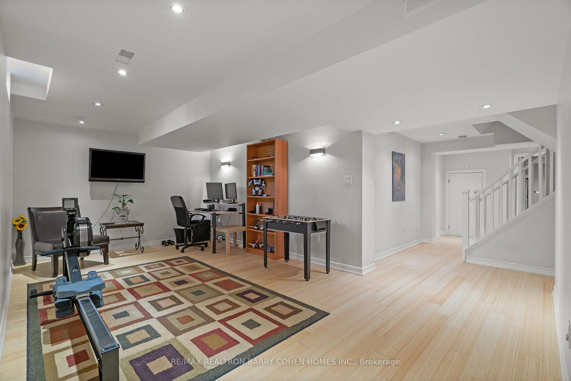 Photo 37 of 92 Capera Drive, Vaughan, Vellore Village — HOMEH